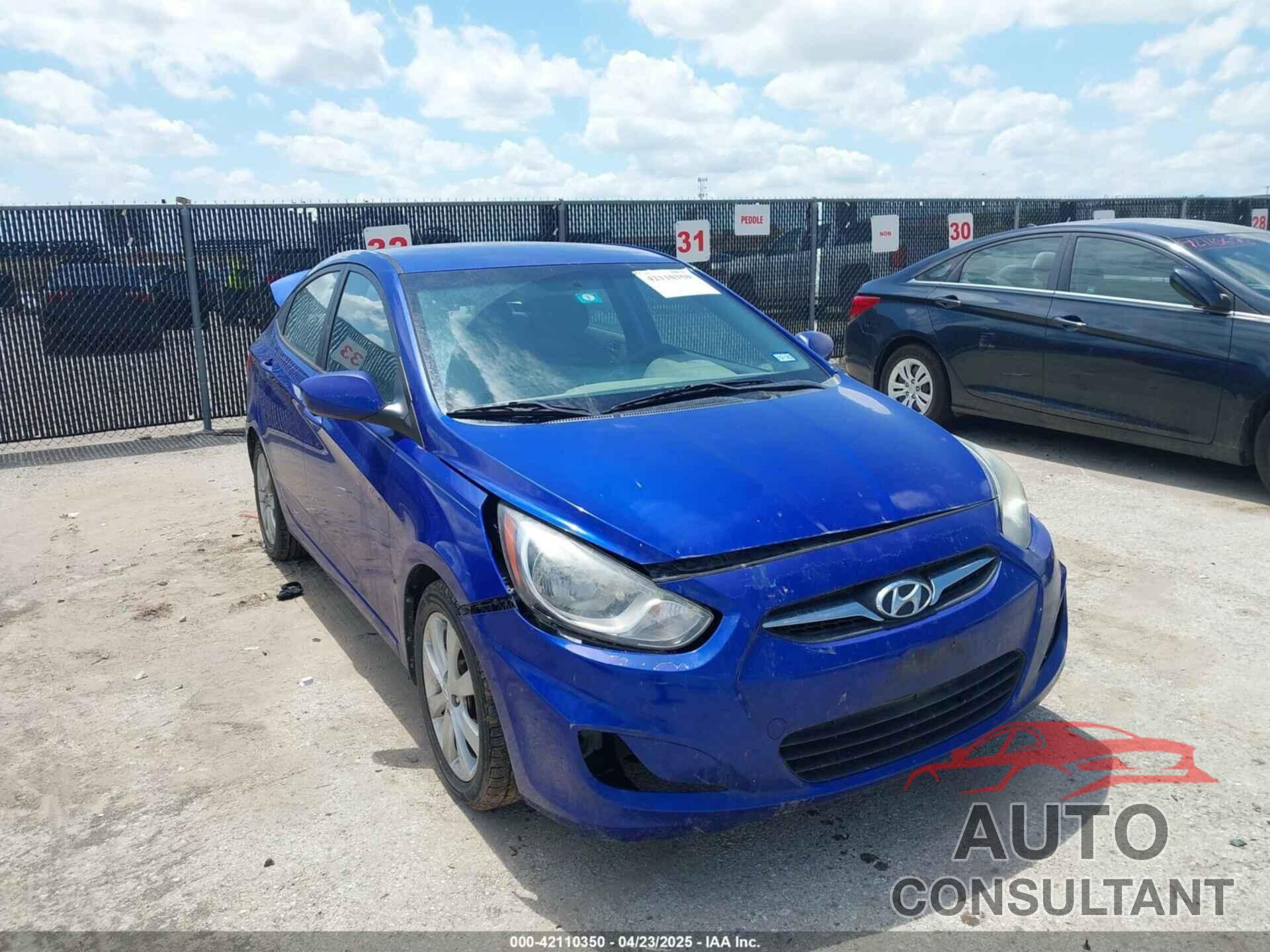 HYUNDAI ACCENT 2013 - KMHCU4AEXDU437677