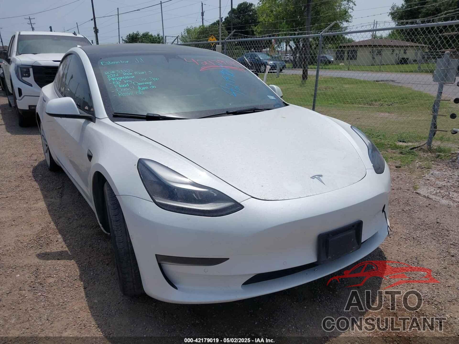 TESLA MODEL 3 2022 - 5YJ3E1EA7NF338526