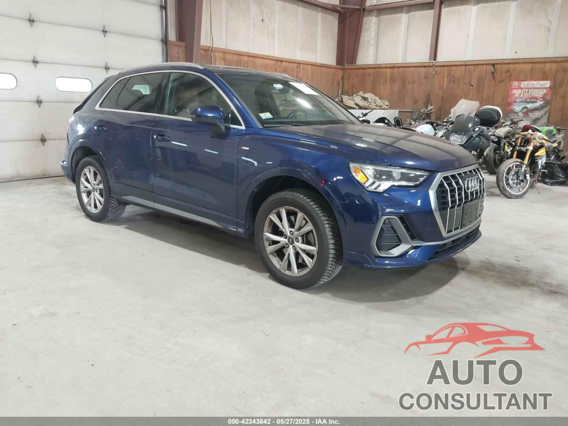 AUDI Q3 2021 - WA1EECF36M1061776
