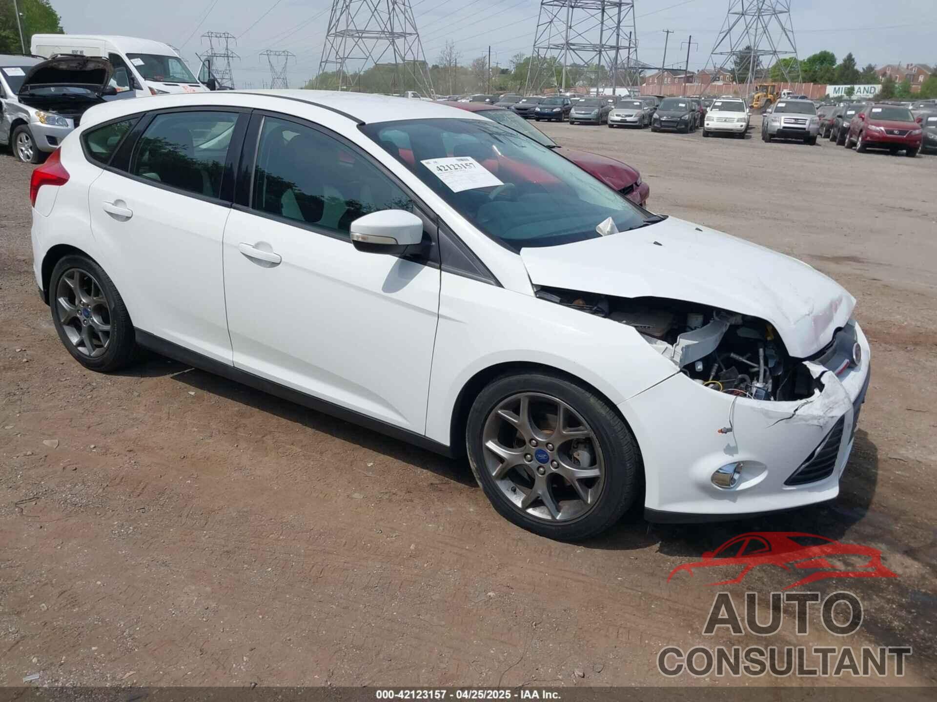 FORD FOCUS 2014 - 1FADP3K25EL251024