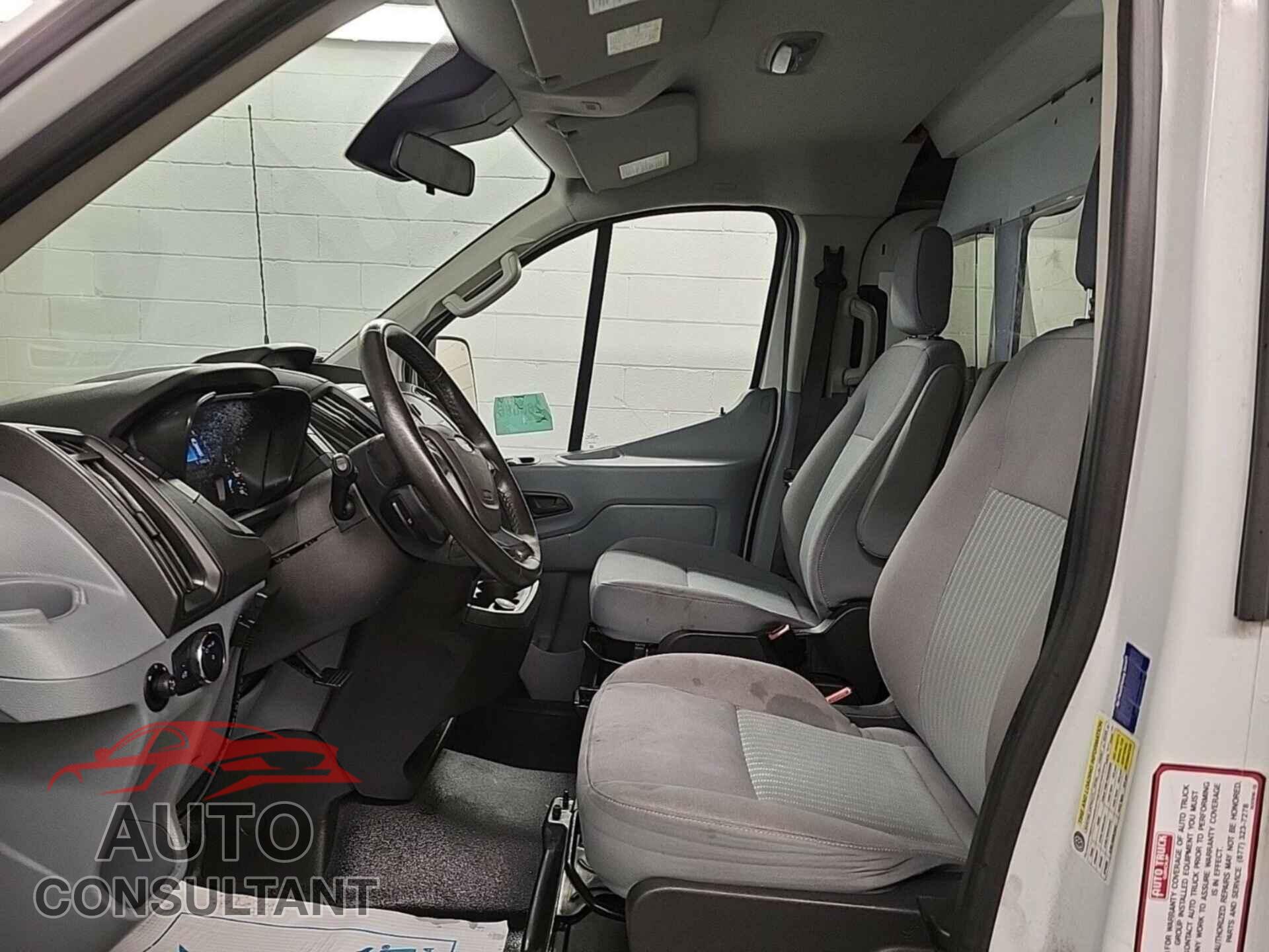 FORD TRANSIT 2017 - 1FTYE1YM9HKA68363