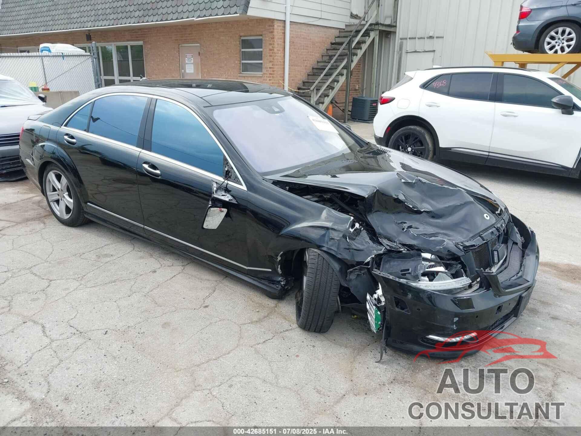 MERCEDES-BENZ S 550 2013 - WDDNG9EB5DA492840