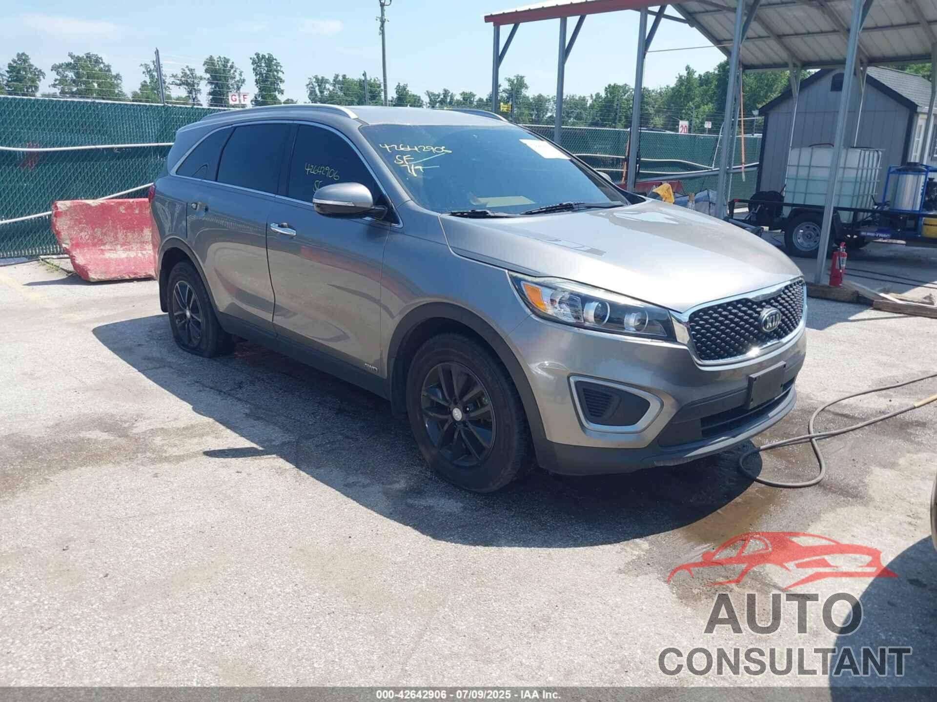 KIA SORENTO 2017 - 5XYPGDA34HG265178