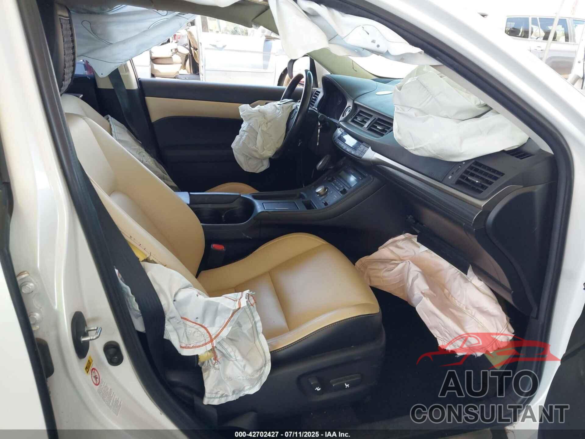 LEXUS CT 200H 2017 - JTHKD5BH6H2280289