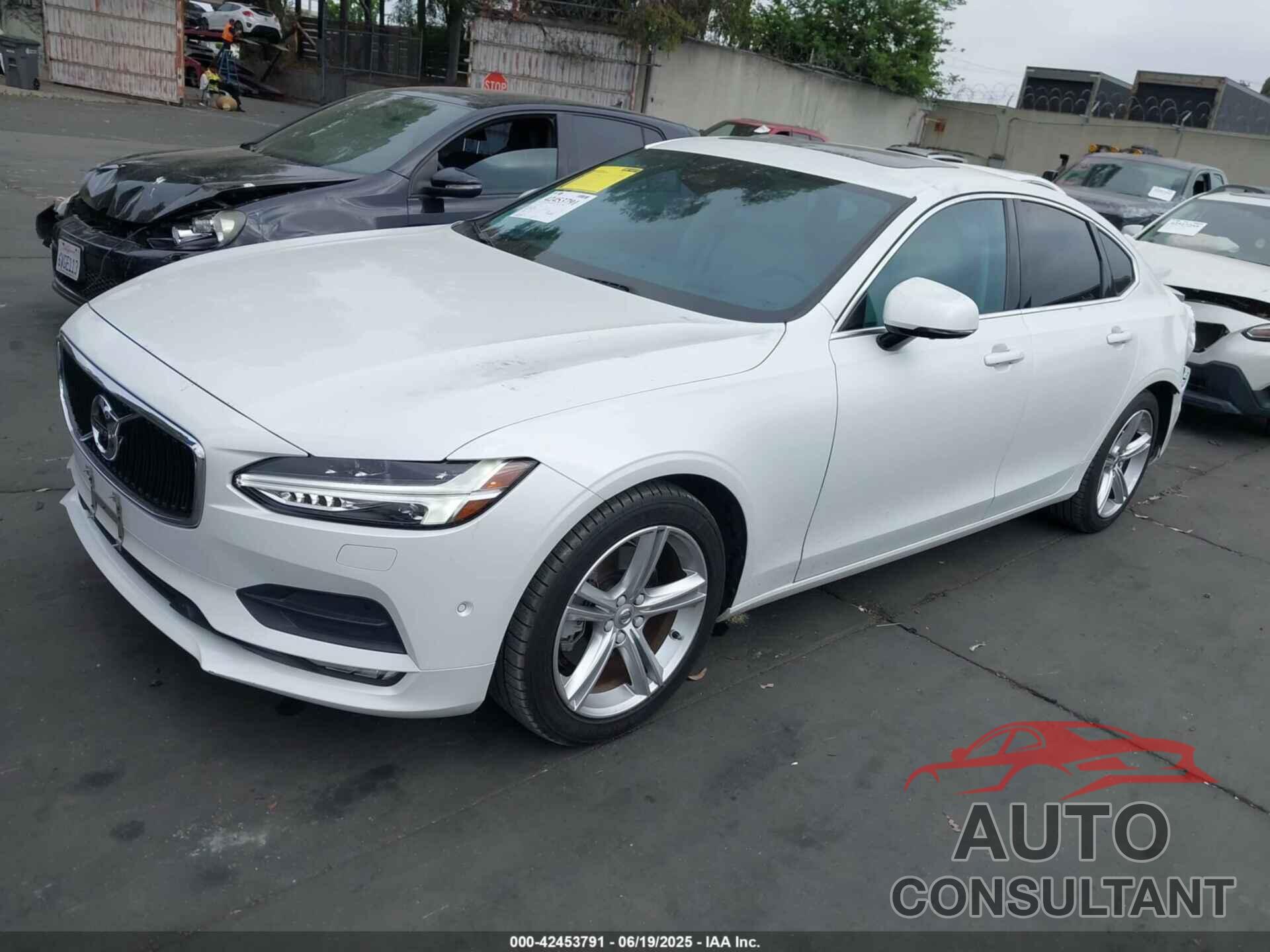 VOLVO S90 2017 - YV1102AK1H1017857