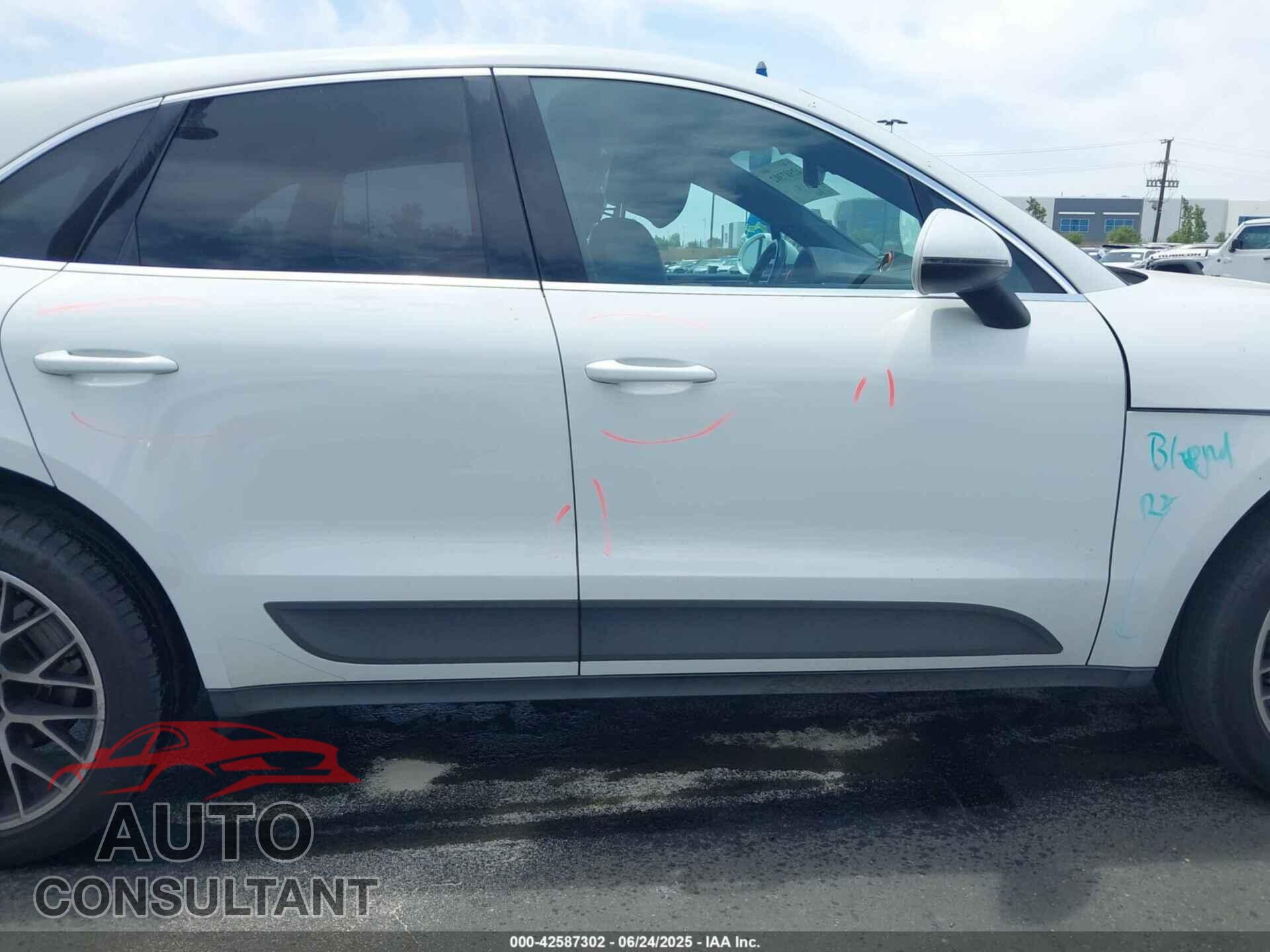 PORSCHE MACAN 2016 - WP1AB2A52GLB45696