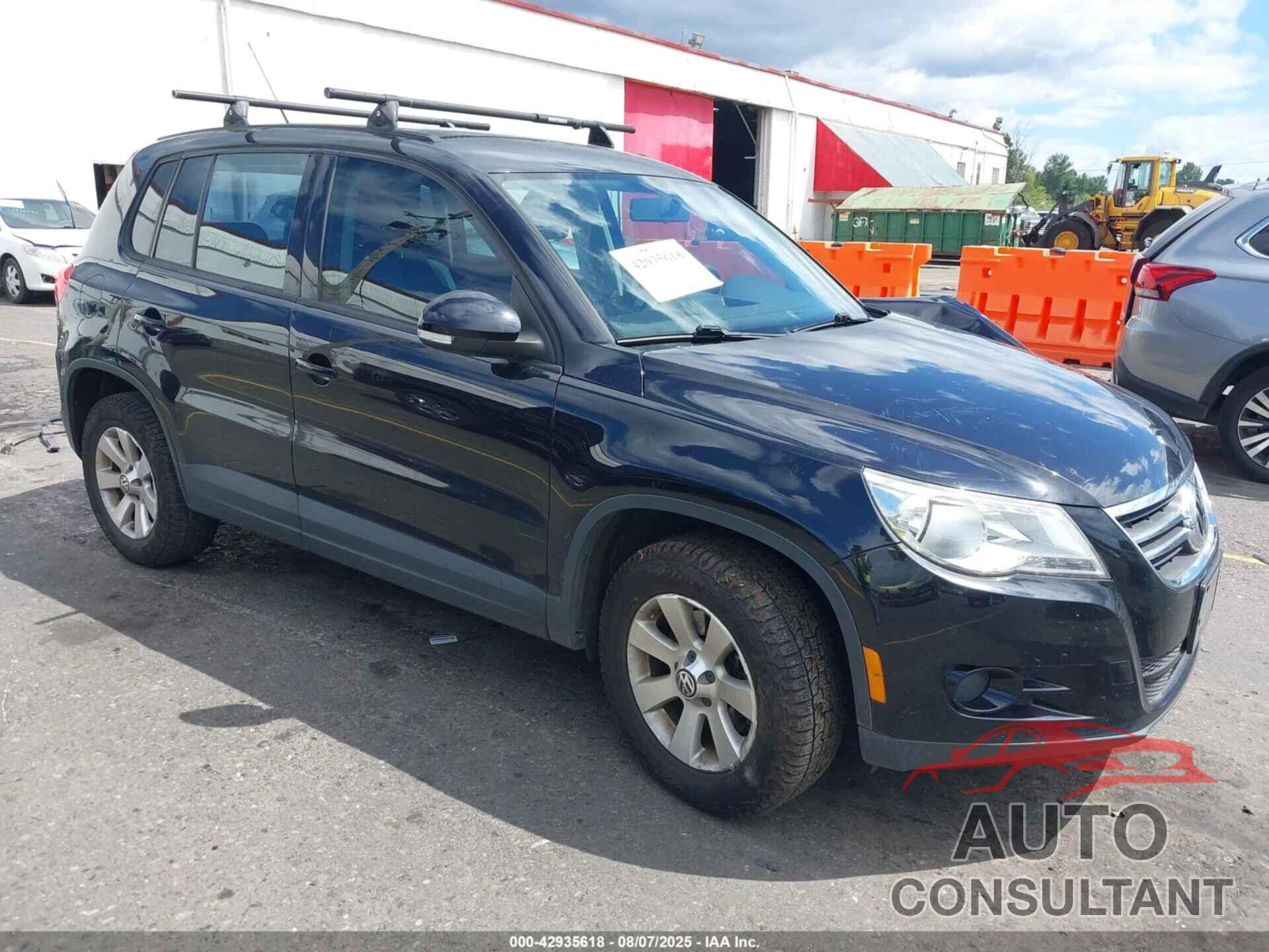 VOLKSWAGEN TIGUAN 2010 - WVGCV7AX6AW002705
