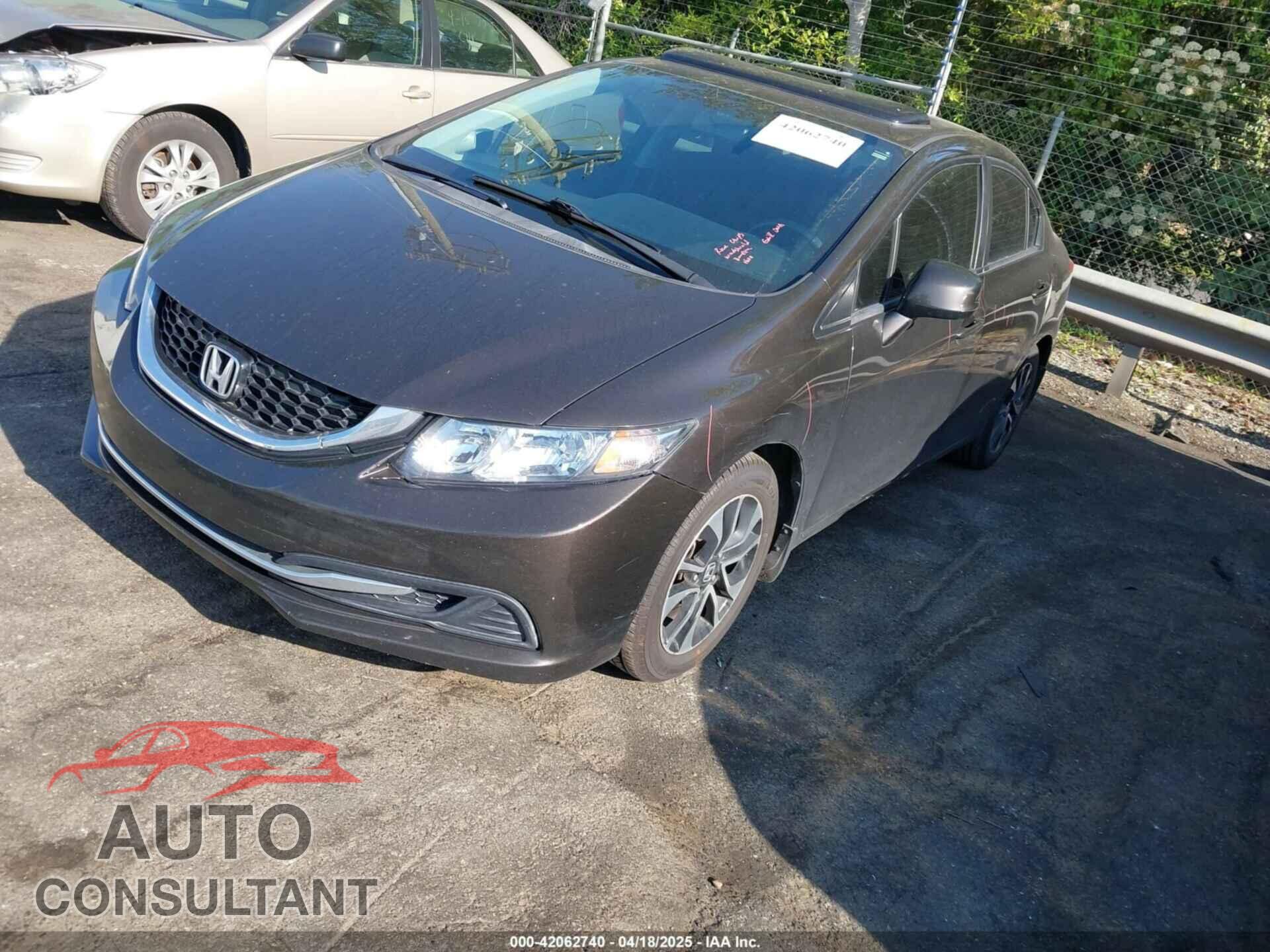 HONDA CIVIC 2013 - 2HGFB2F86DH542218