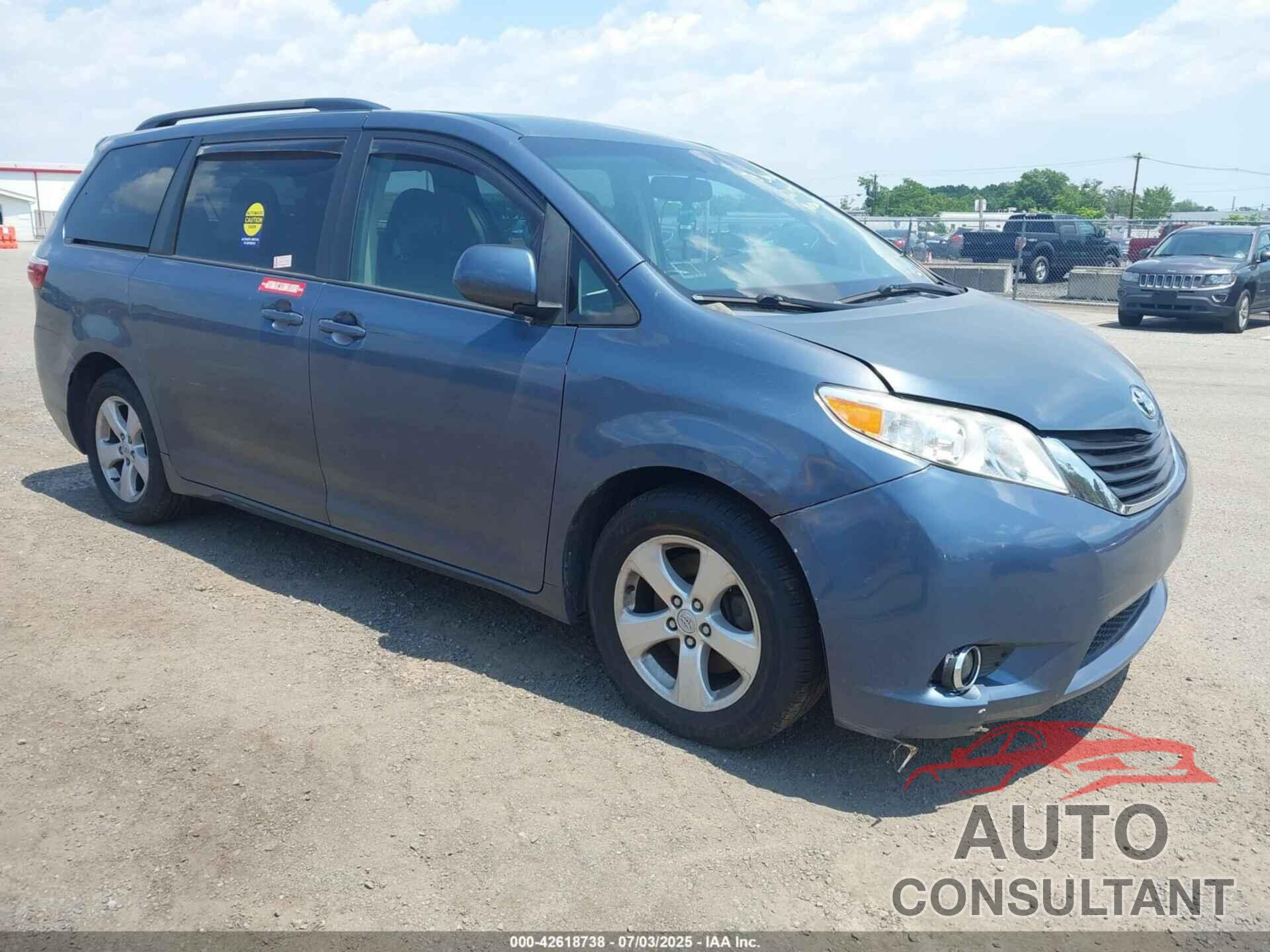 TOYOTA SIENNA 2015 - 5TDKK3DC1FS642029