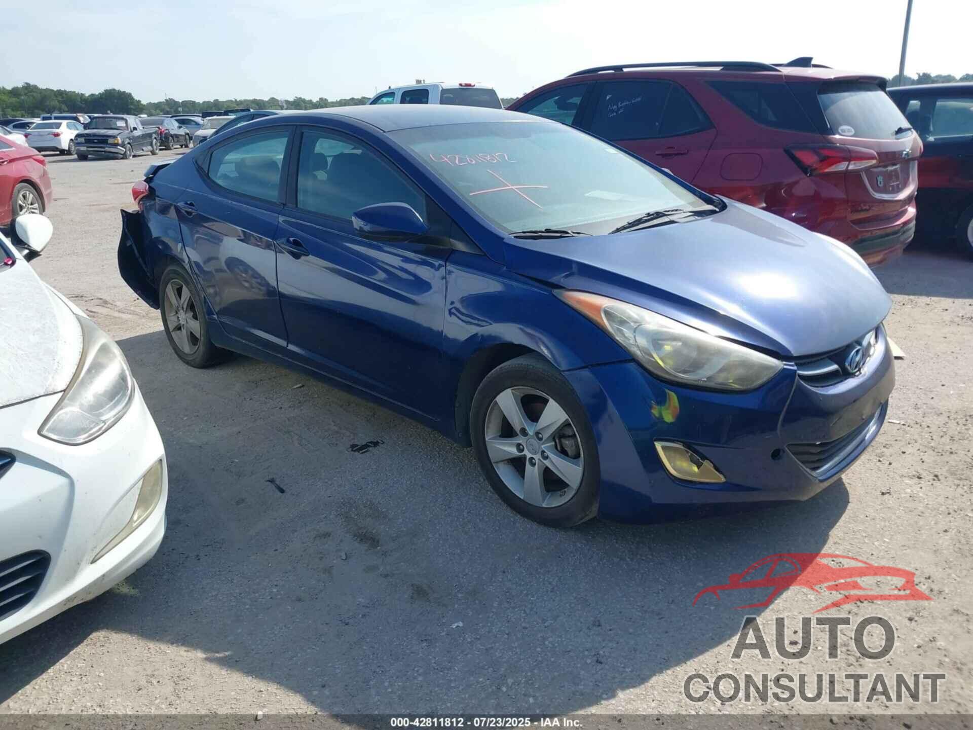 HYUNDAI ELANTRA 2013 - KMHDH4AE4DU591875