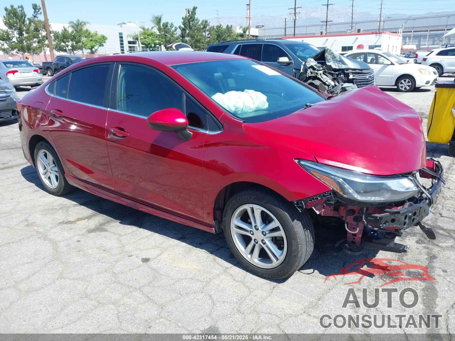 CHEVROLET CRUZE 2017 - 1G1BE5SM5H7159017