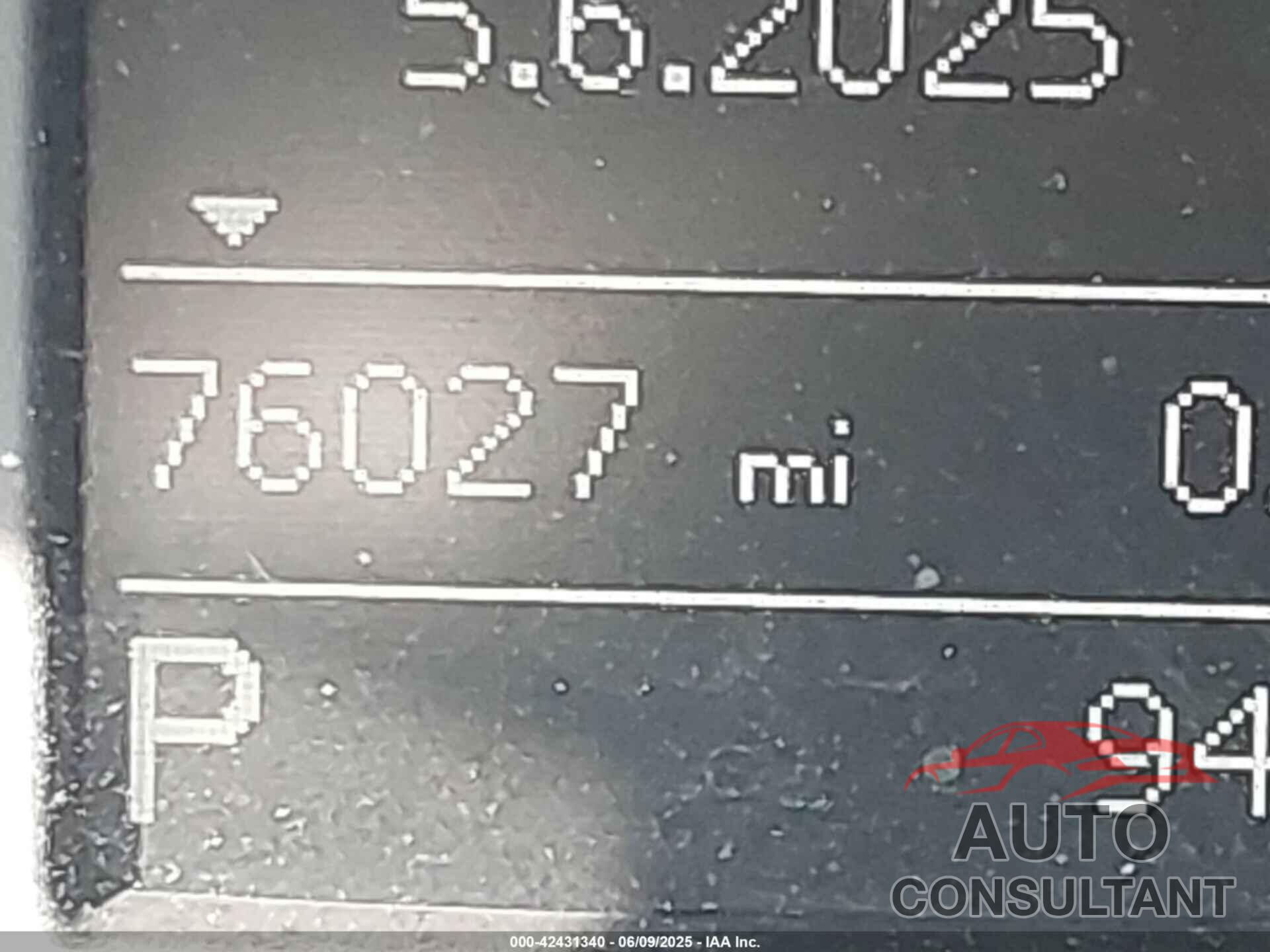 AUDI Q3 2018 - WA1BCCFS7JR027780