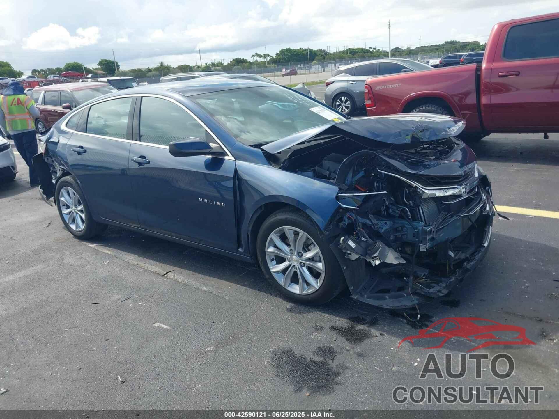CHEVROLET MALIBU 2022 - 1G1ZD5ST8NF159166