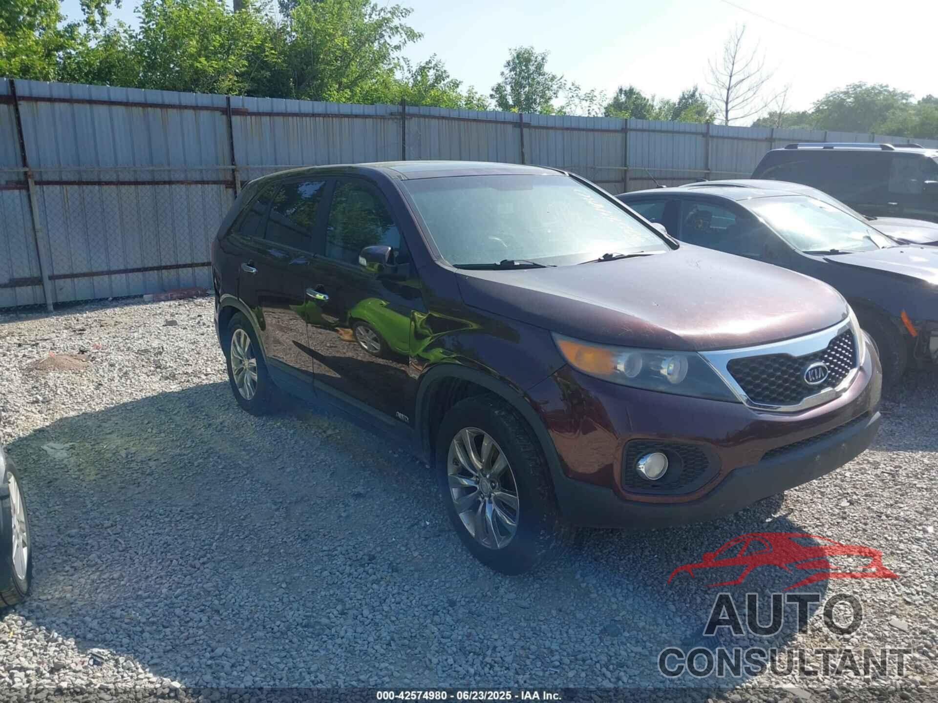 KIA SORENTO 2011 - 5XYKUDA26BG022876