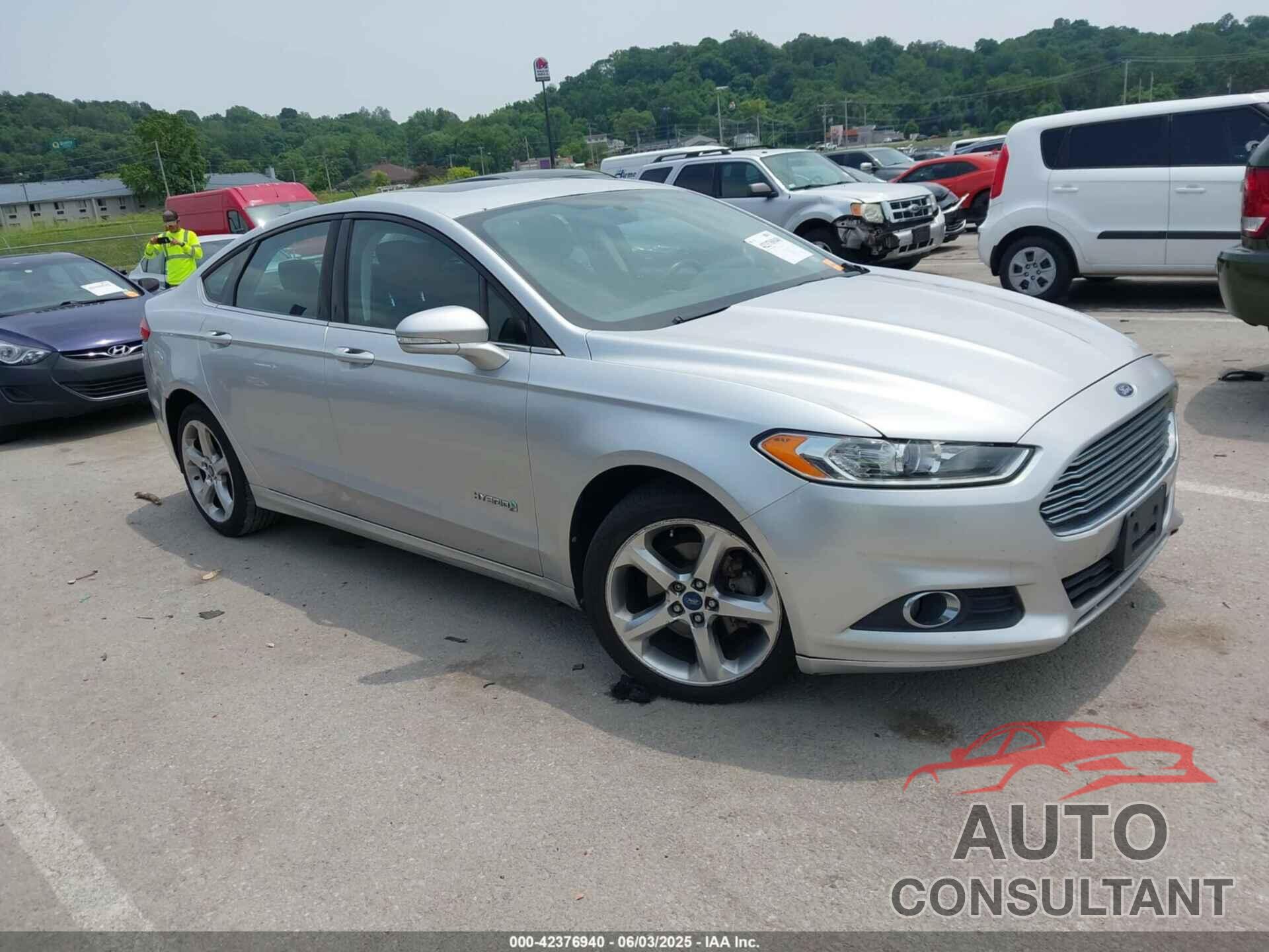 FORD FUSION HYBRID 2013 - 3FA6P0LU7DR267300