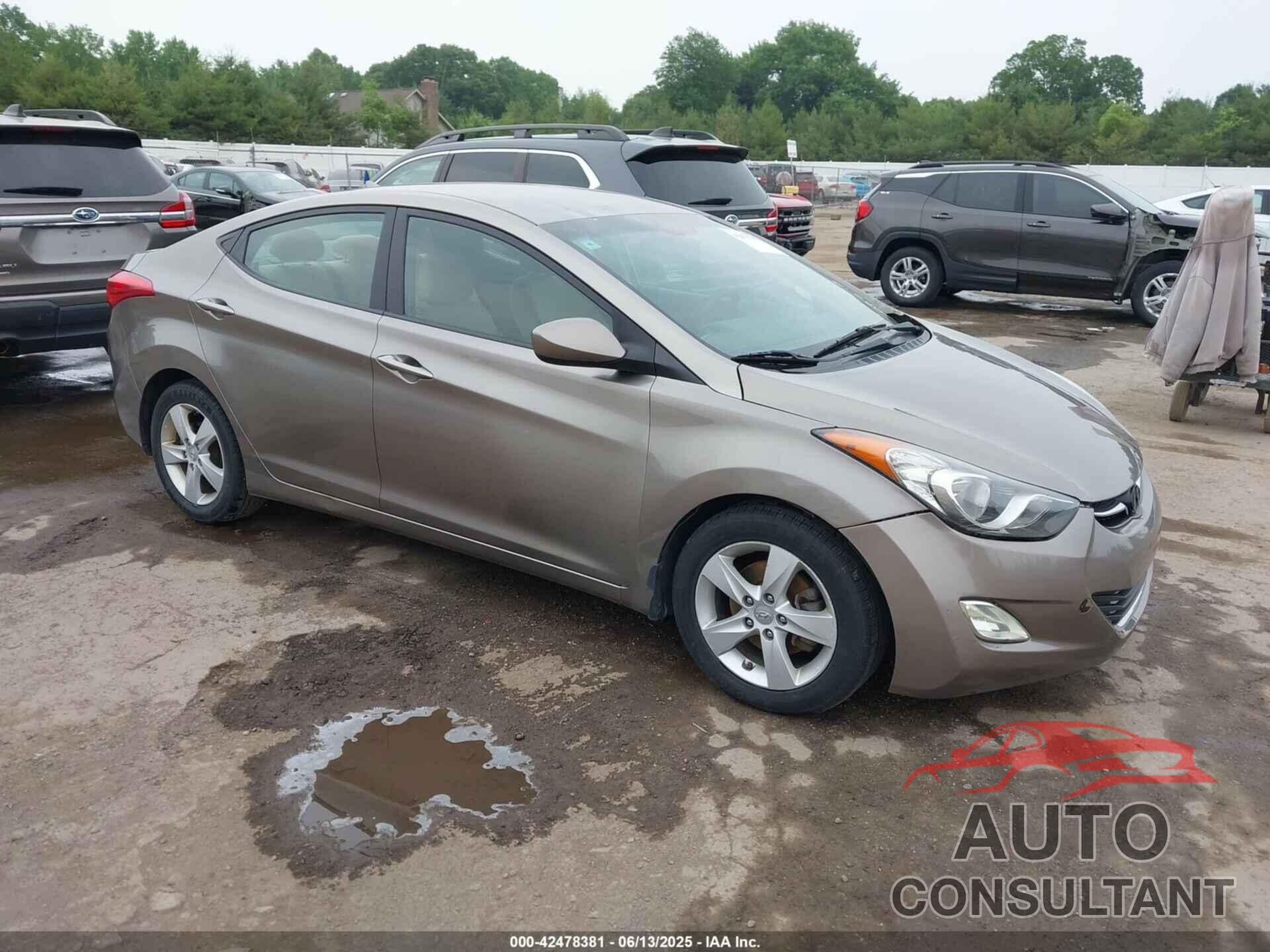 HYUNDAI ELANTRA 2013 - 5NPDH4AE4DH232184