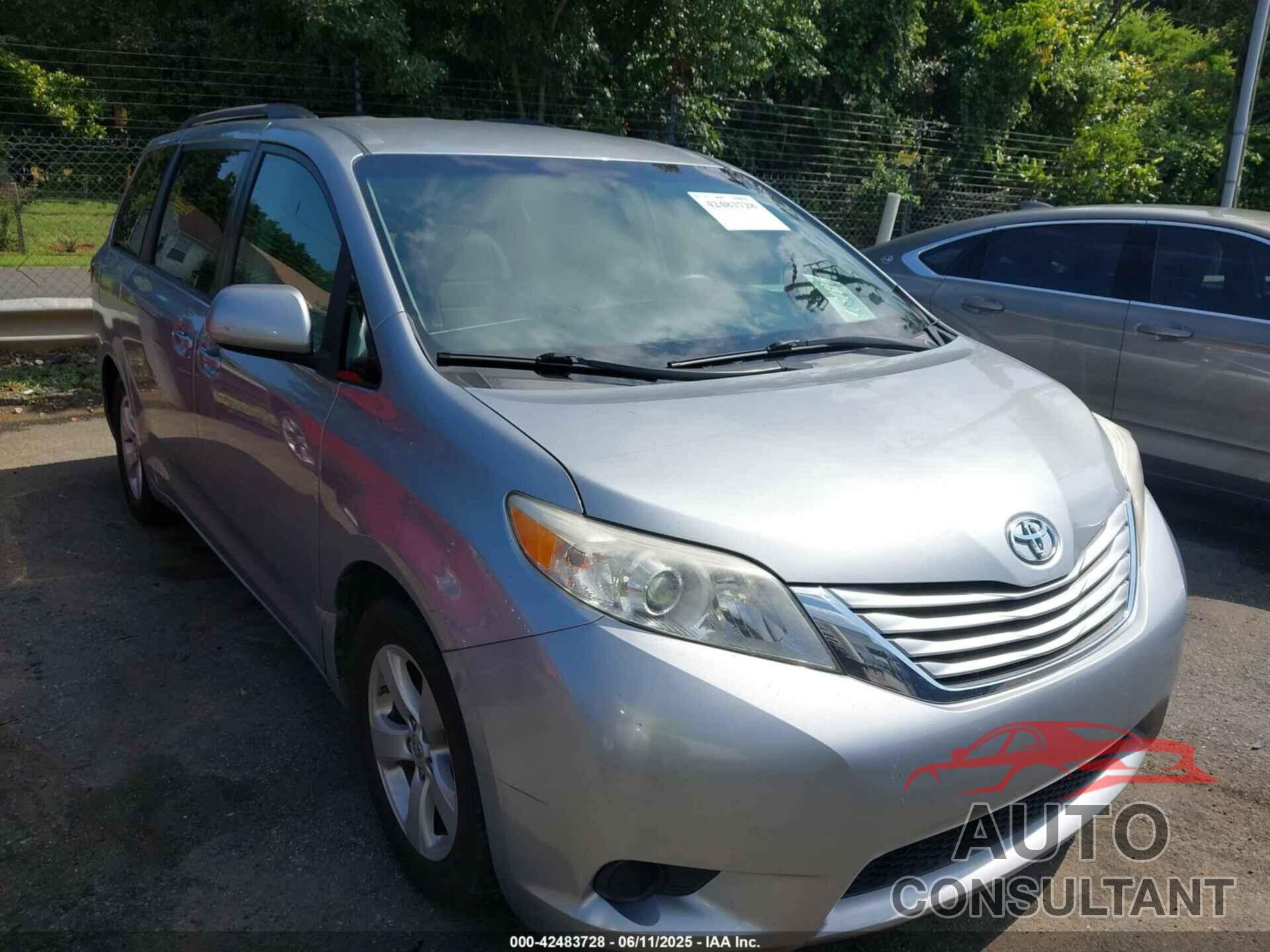 TOYOTA SIENNA 2016 - 5TDKK3DC6GS736974