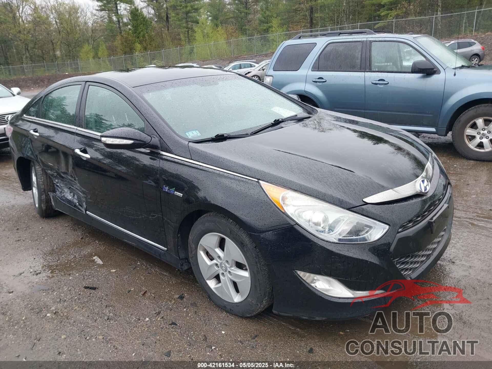 HYUNDAI SONATA HYBRID 2012 - KMHEC4A40CA031572