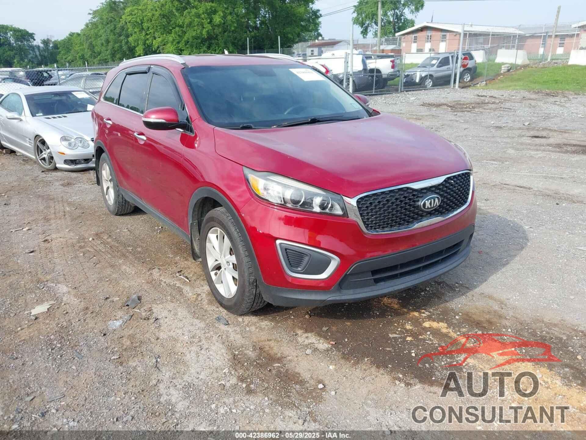 KIA SORENTO 2017 - 5XYPG4A52HG300625