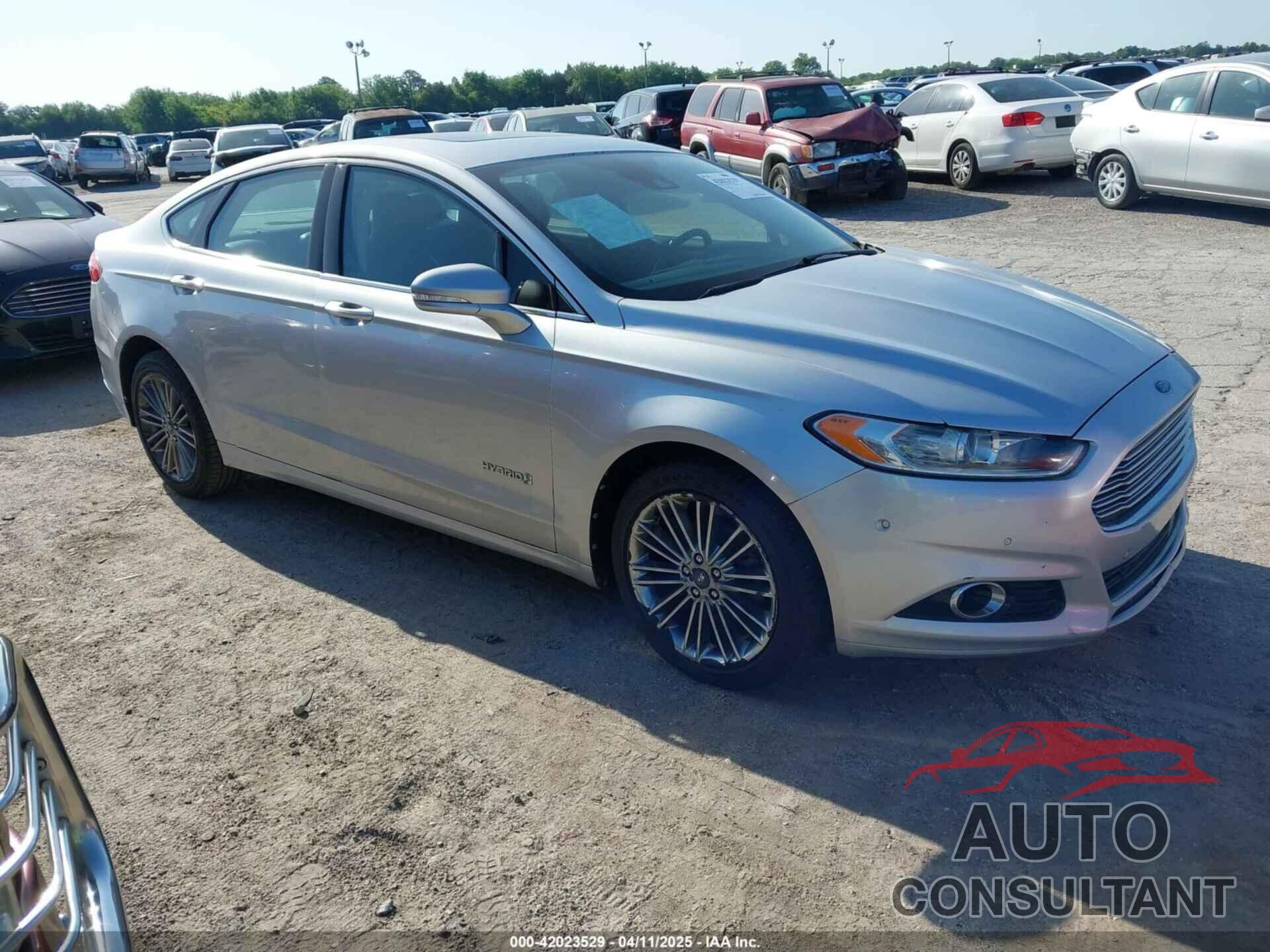 FORD FUSION HYBRID 2013 - 3FA6P0LU6DR127108