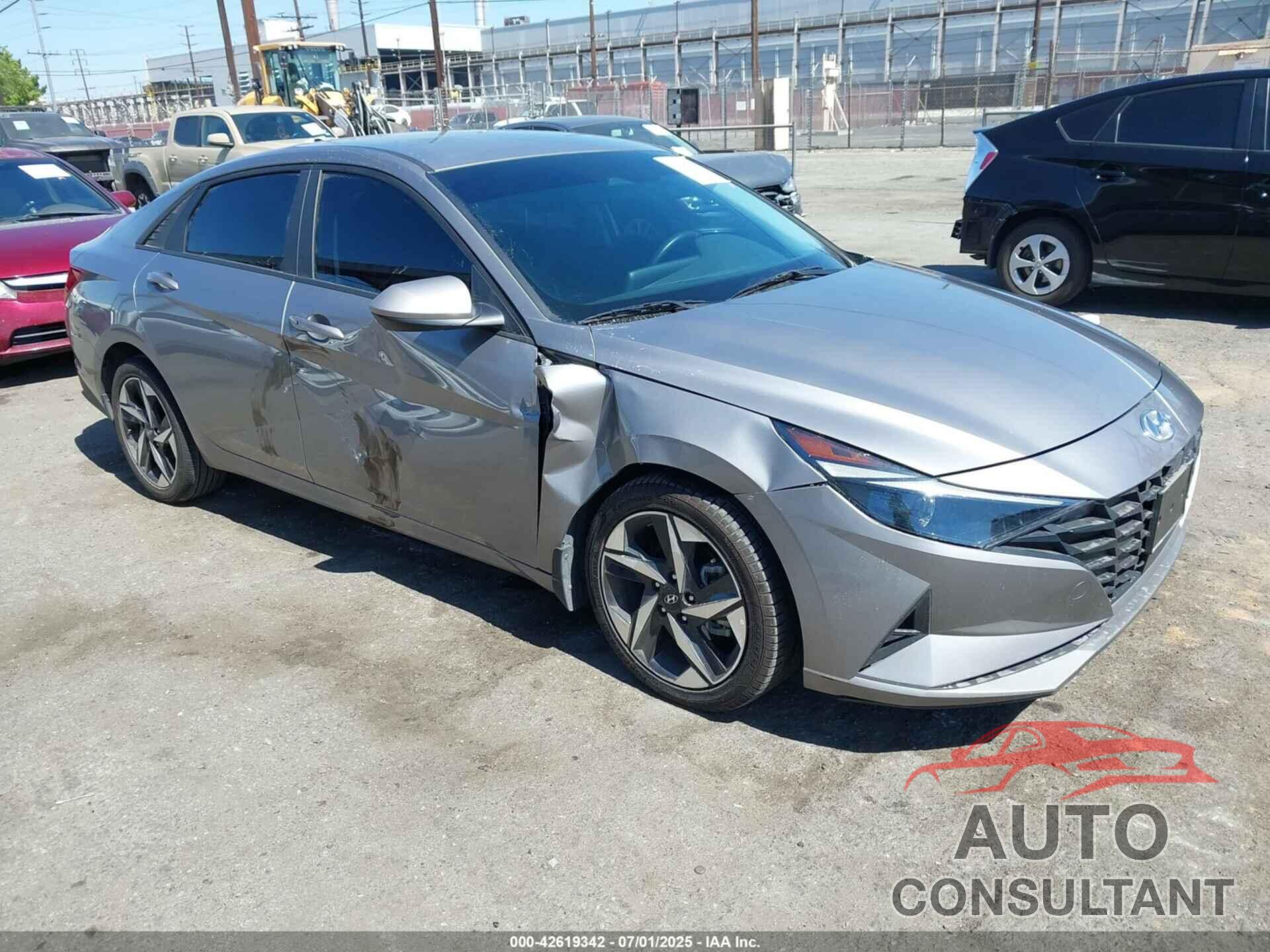 HYUNDAI ELANTRA 2023 - KMHLS4AG1PU426353