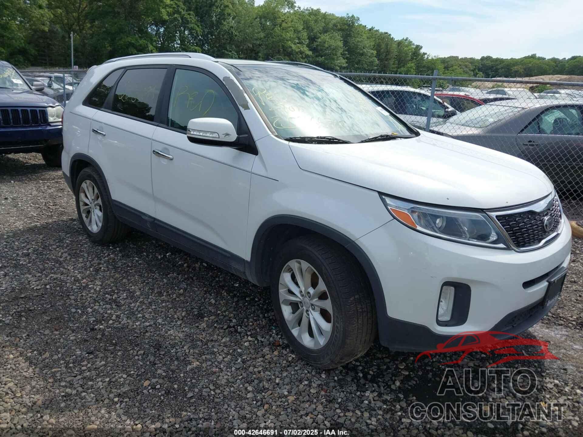 KIA SORENTO 2015 - 5XYKU4A77FG622419