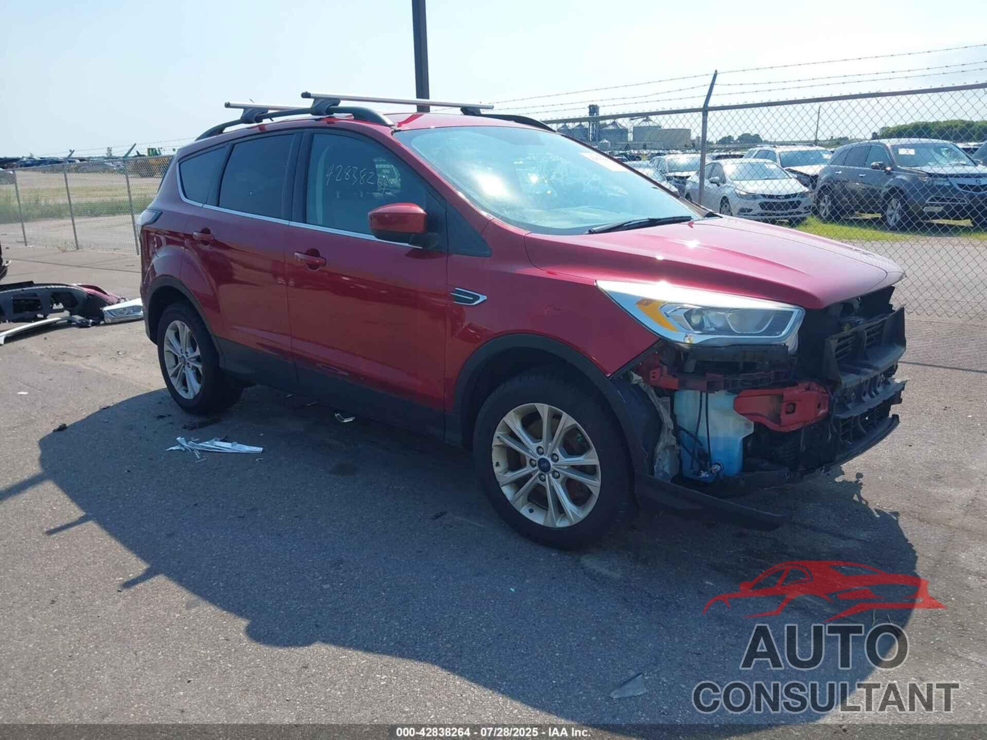 FORD ESCAPE 2017 - 1FMCU9G90HUC10771