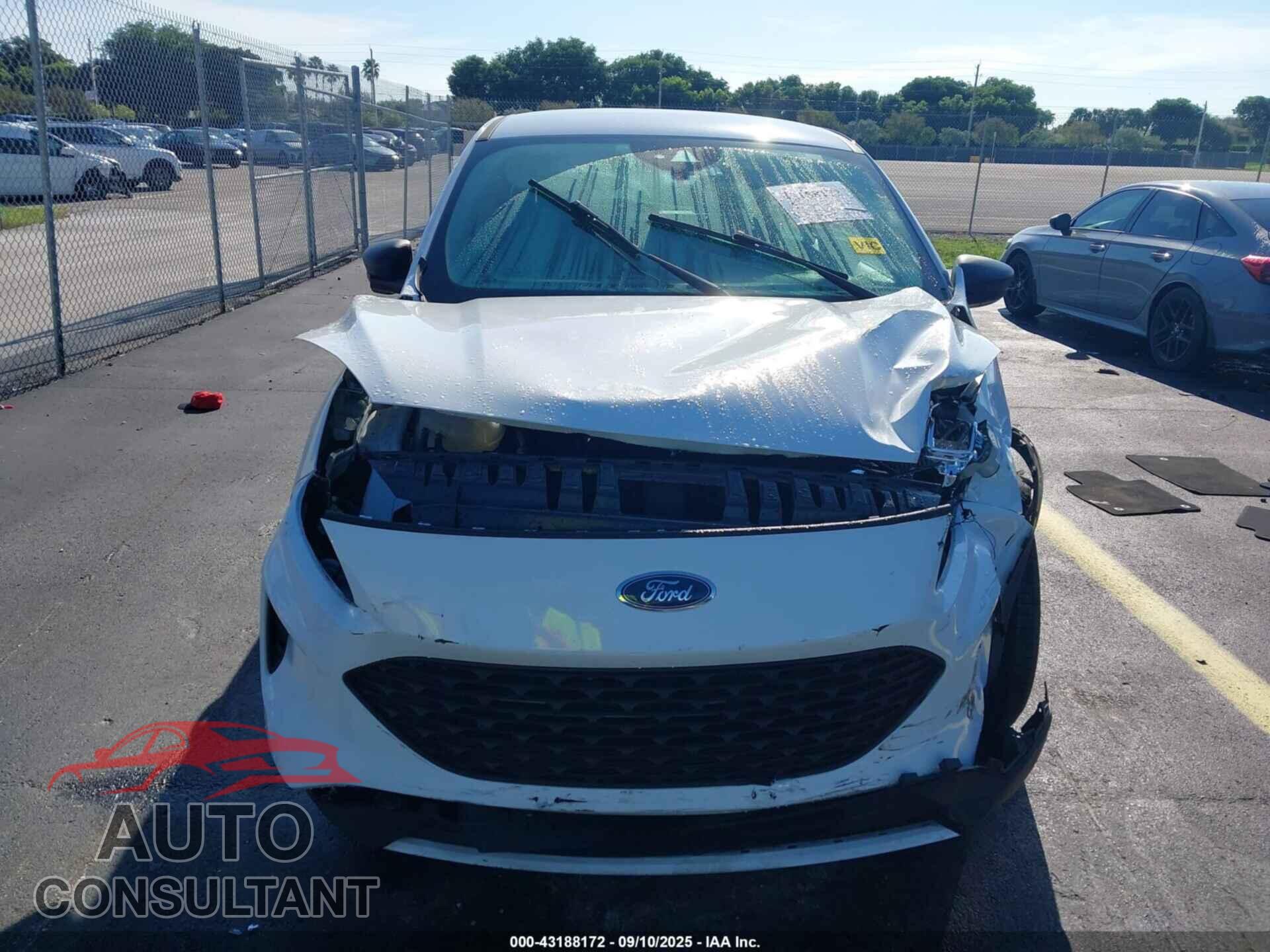 FORD ESCAPE 2020 - 1FMCU0F63LUA23956