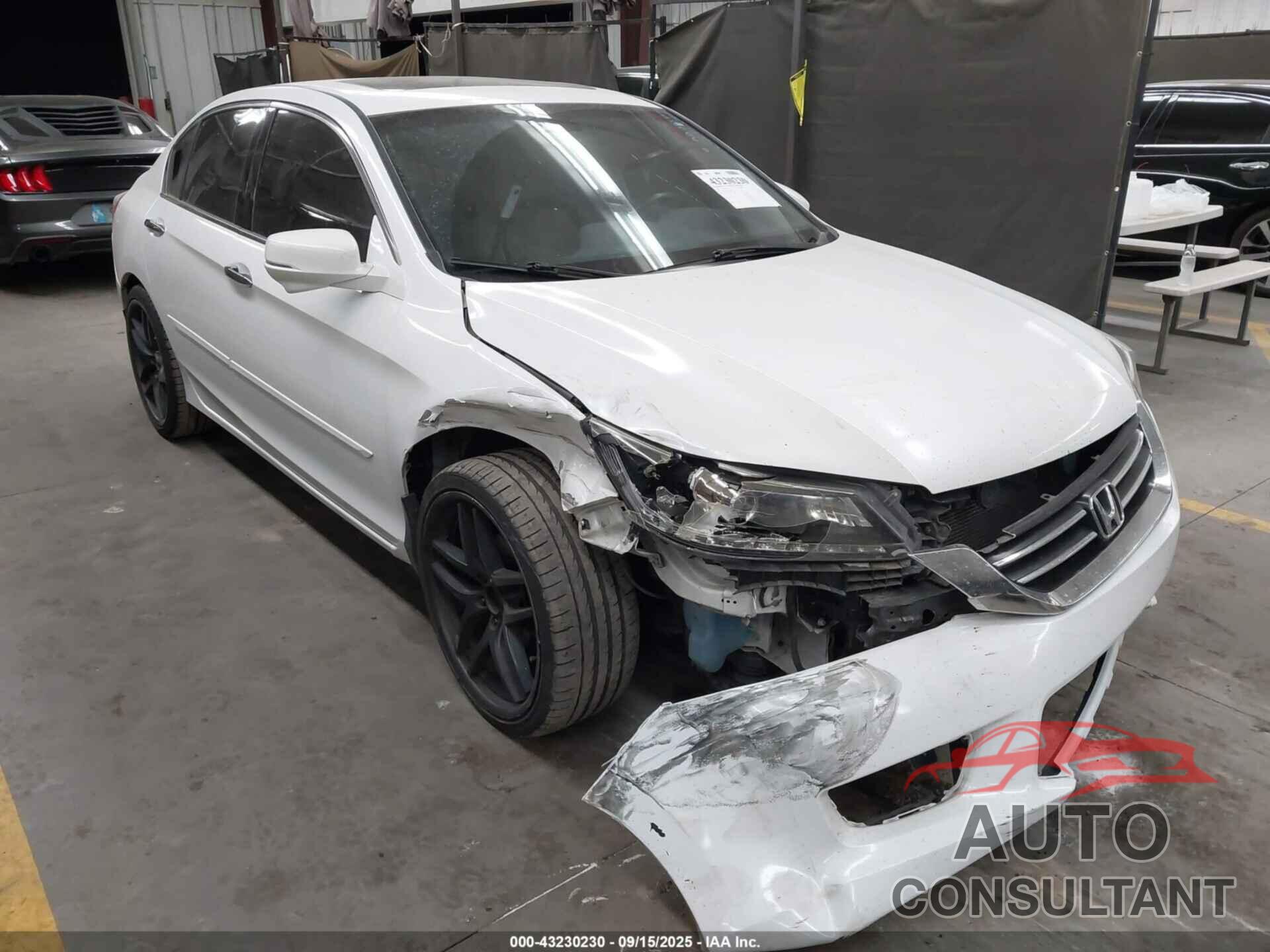 HONDA ACCORD 2015 - 1HGCR3F82FA035001