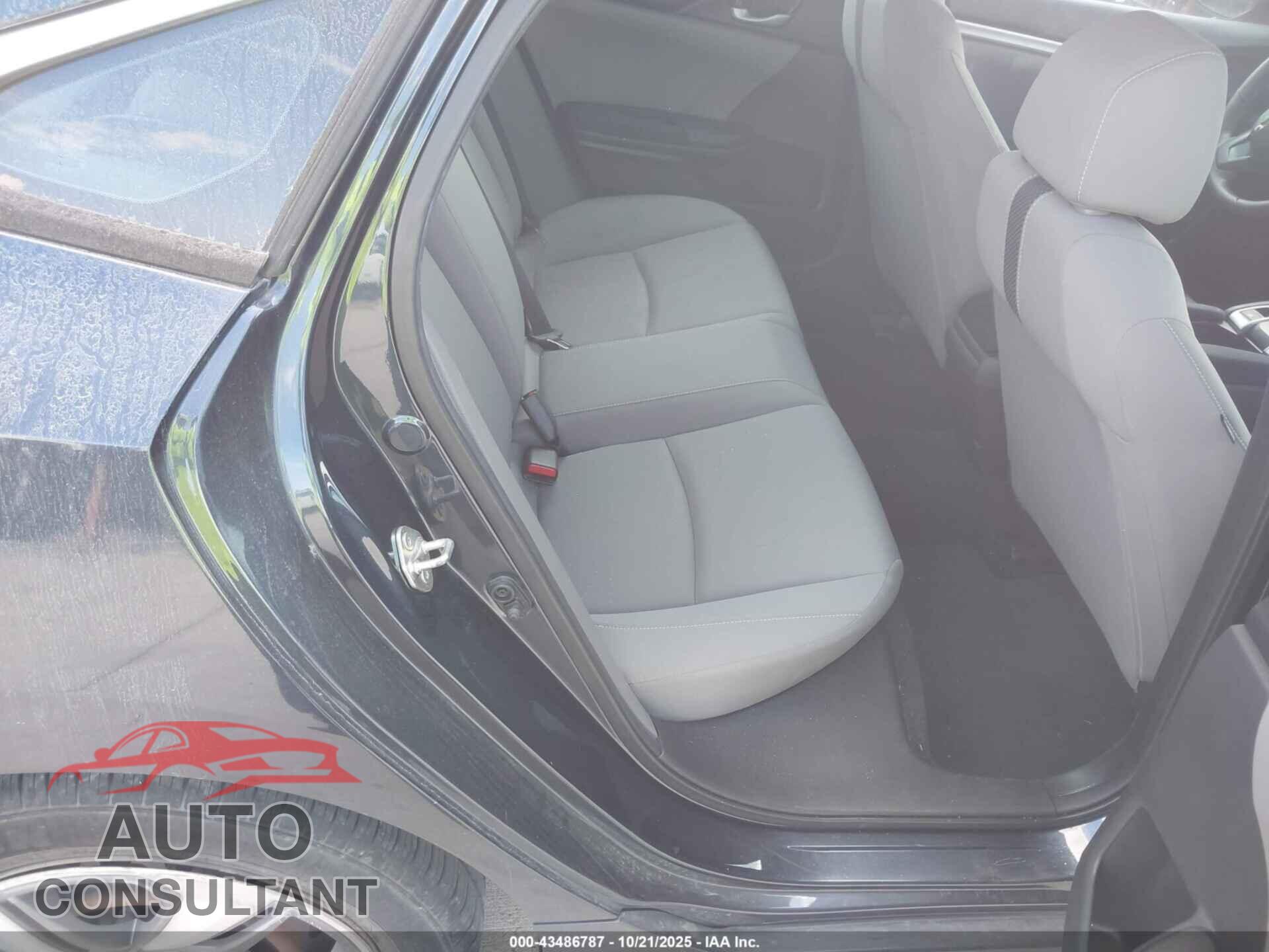HONDA CIVIC 2019 - 2HGFC2F60KH543051