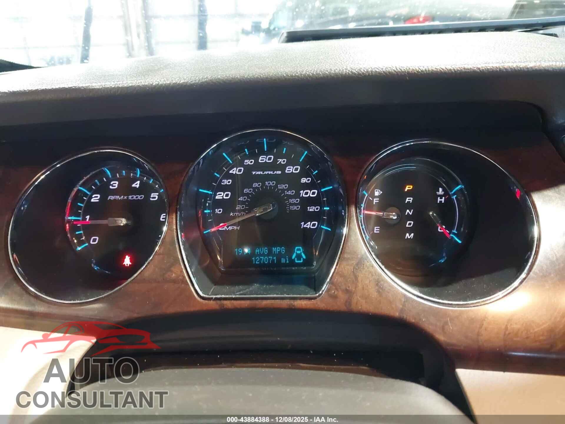 FORD TAURUS 2010 - 1FAHP2FWXAG170094
