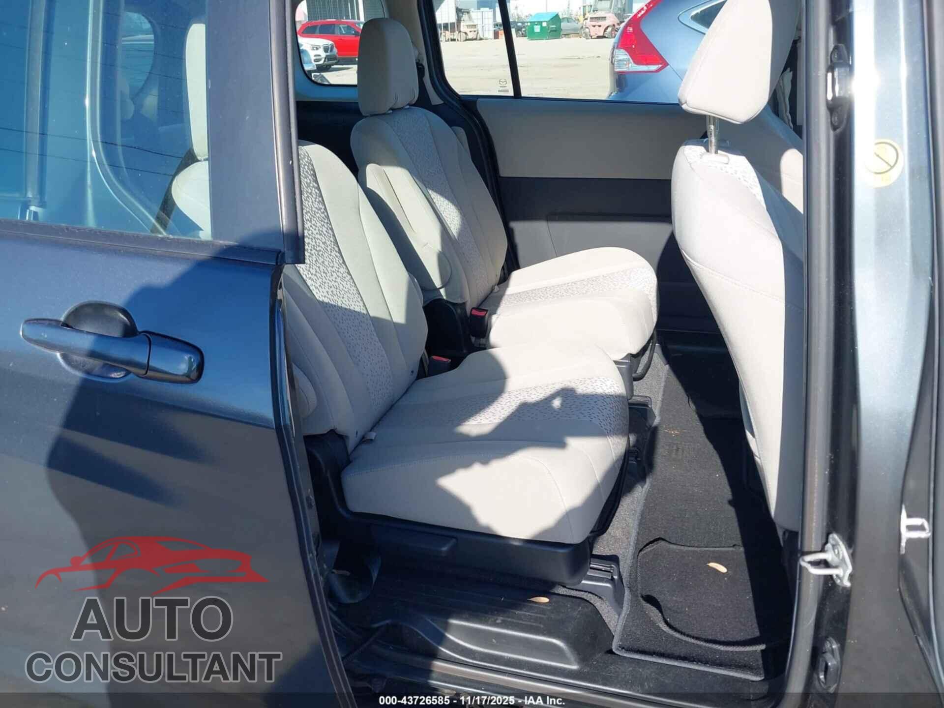 MAZDA MAZDA5 2012 - JM1CW2BL7C0102981