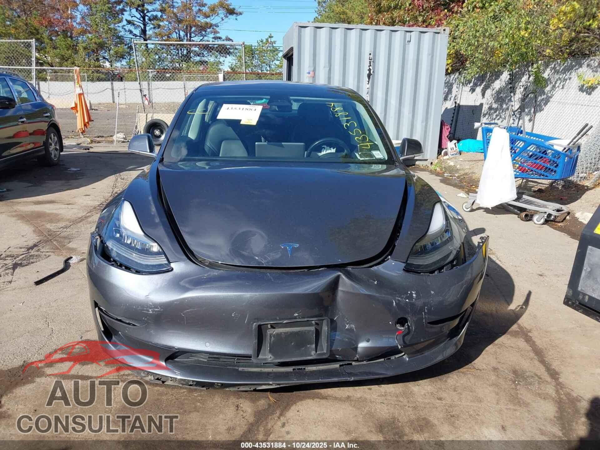 TESLA MODEL 3 2018 - 5YJ3E1EB6JF054372