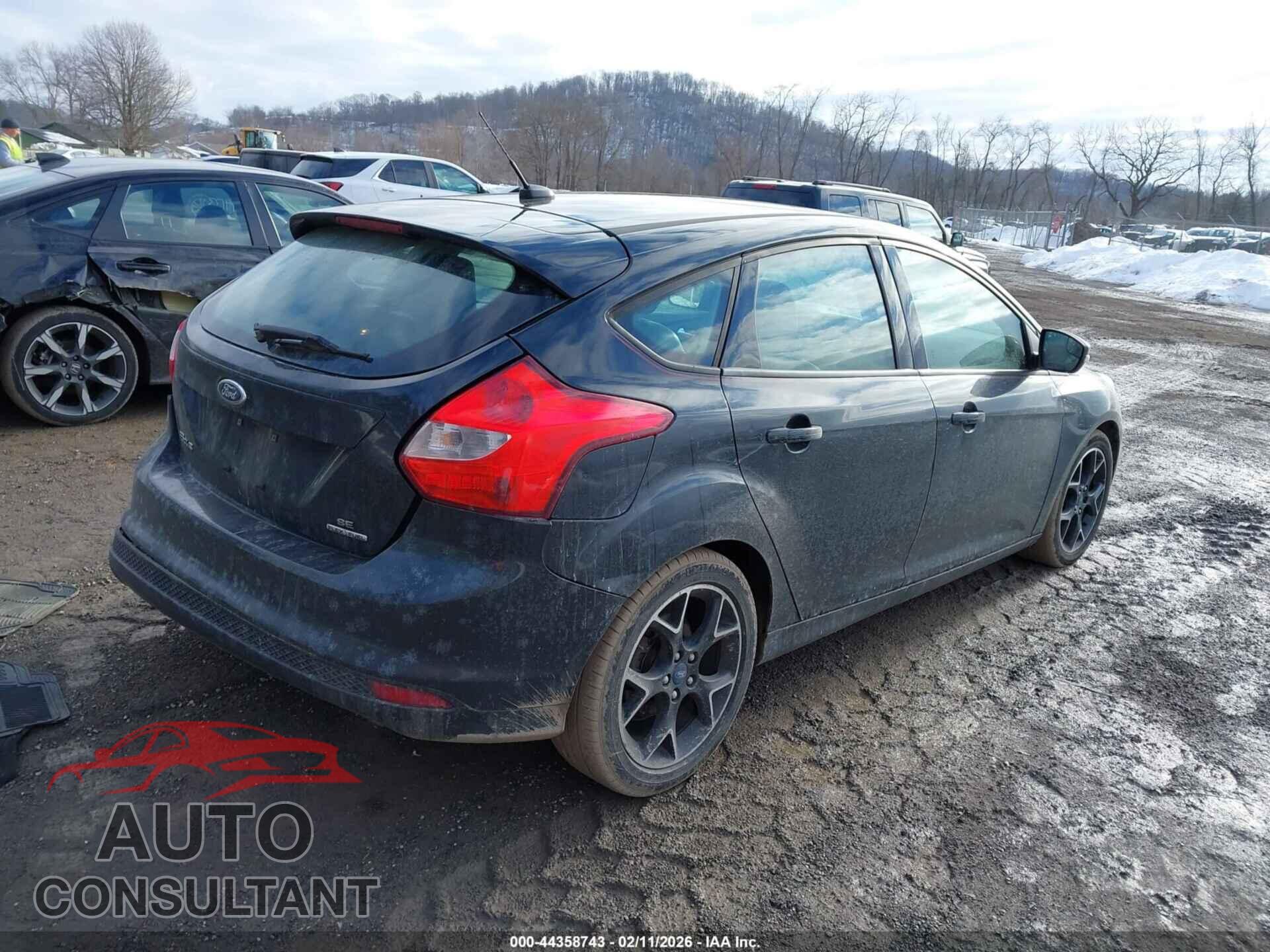 FORD FOCUS 2013 - 1FADP3K2XDL255178