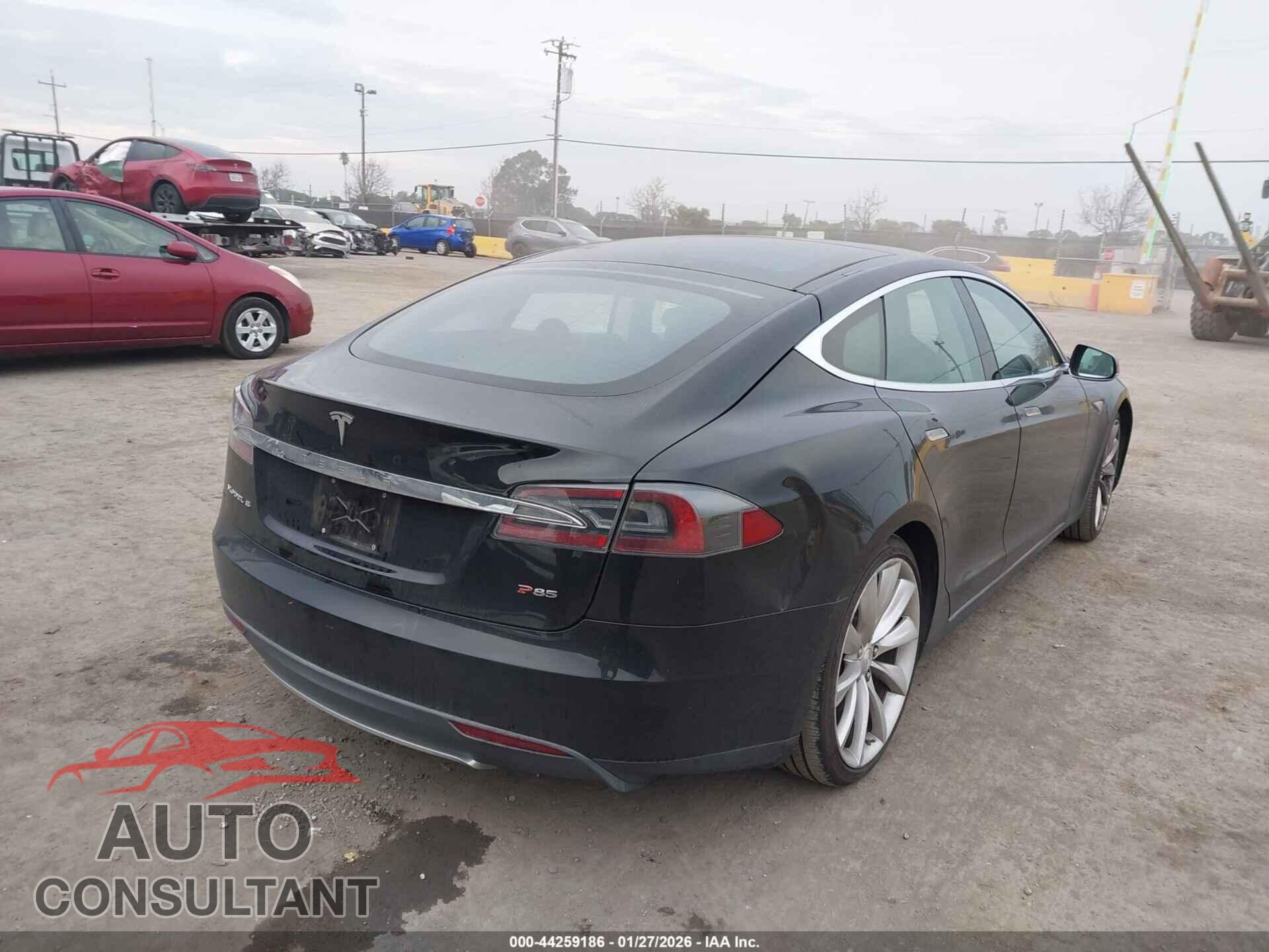 TESLA MODEL S 2013 - 5YJSA1DP6DFP13074