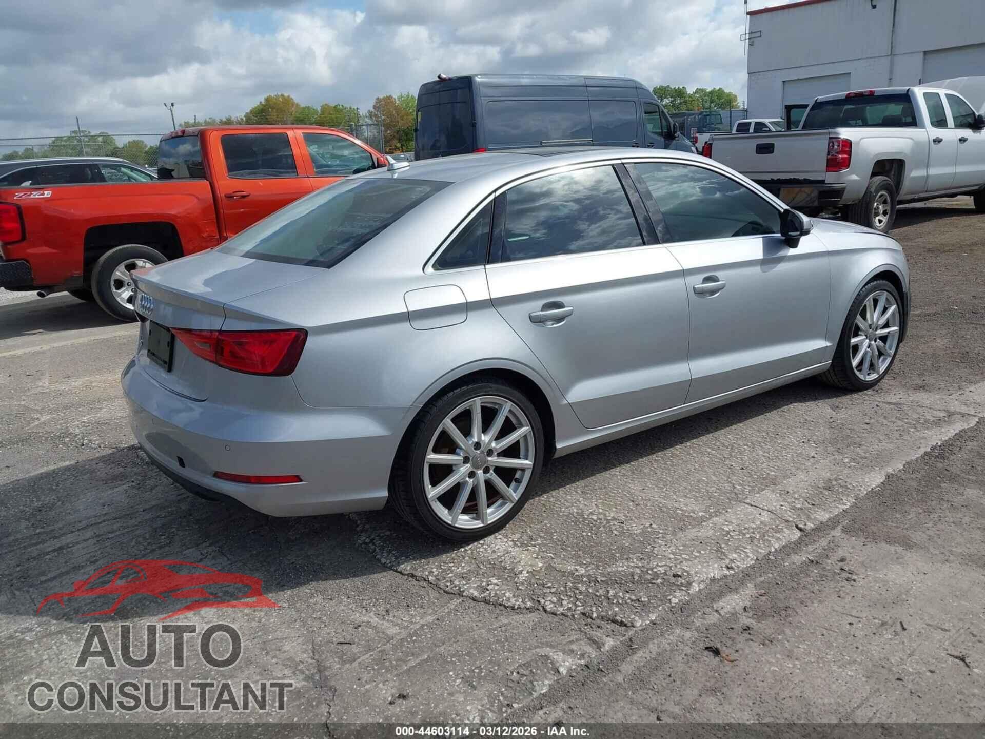 AUDI A3 2016 - WAUC7GFF7G1061943