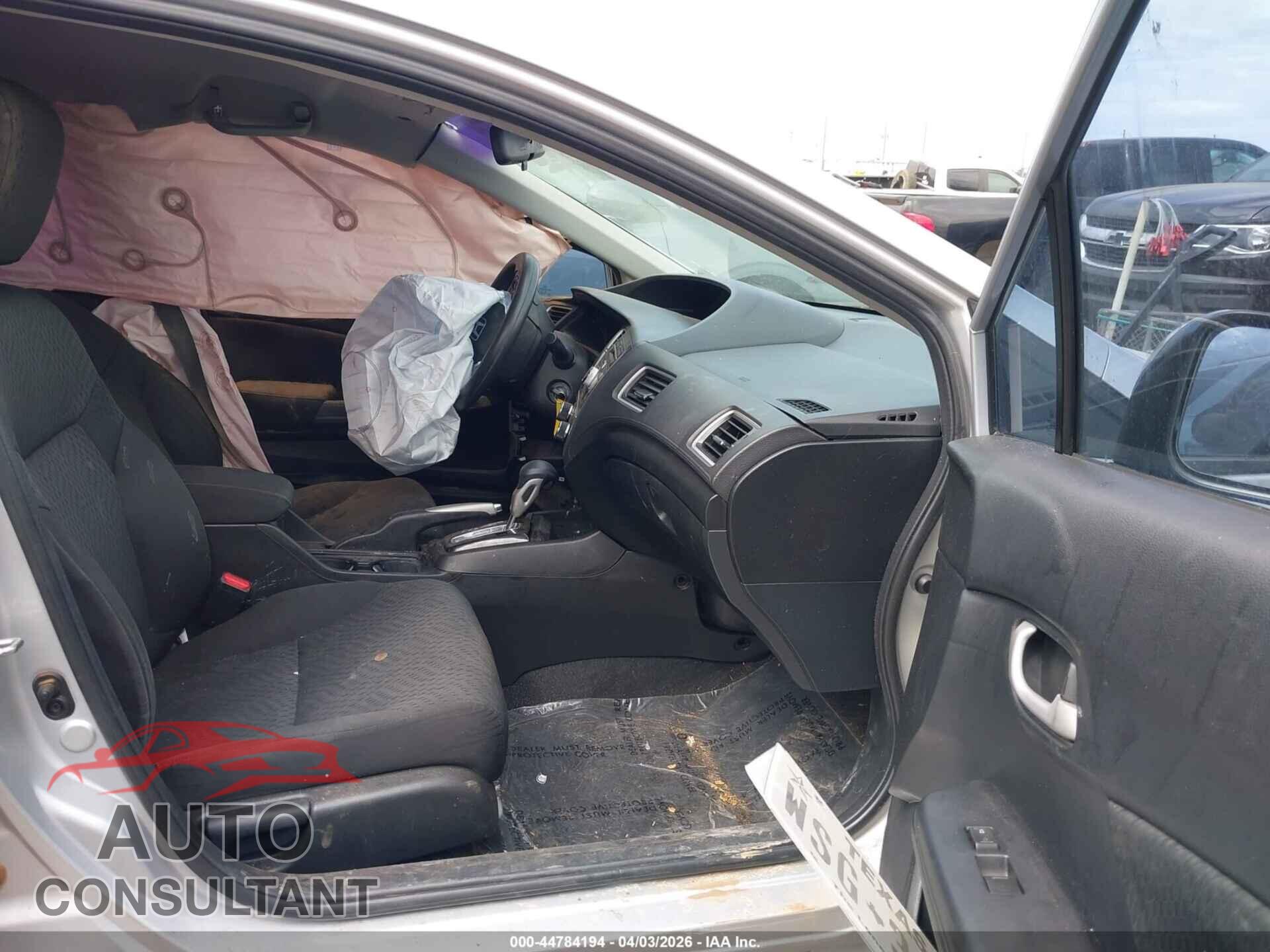 HONDA CIVIC 2015 - 2HGFB2F52FH546548