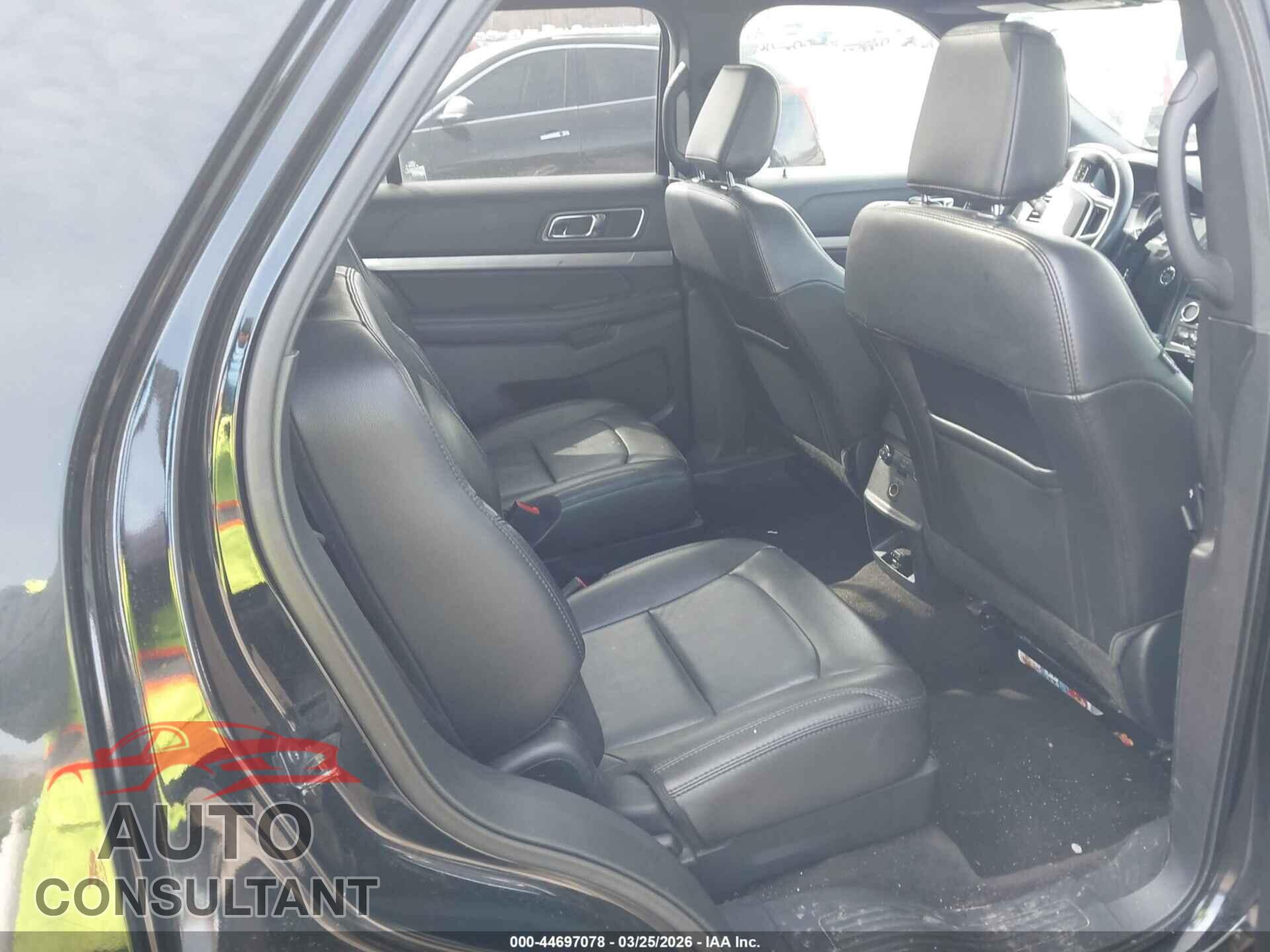 FORD EXPLORER 2018 - 1FM5K8D84JGB02534