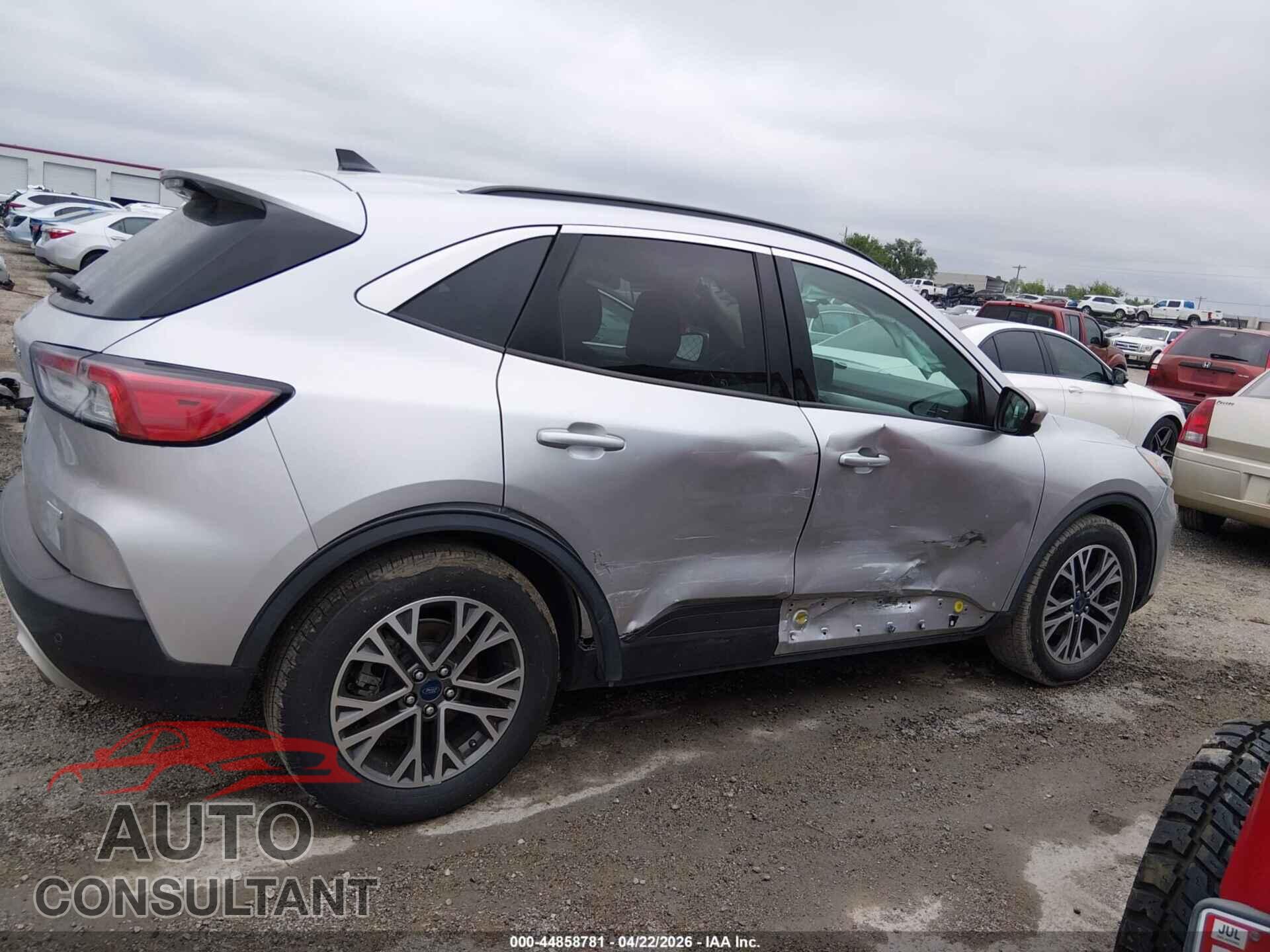 FORD ESCAPE 2020 - 1FMCU0H61LUA40462