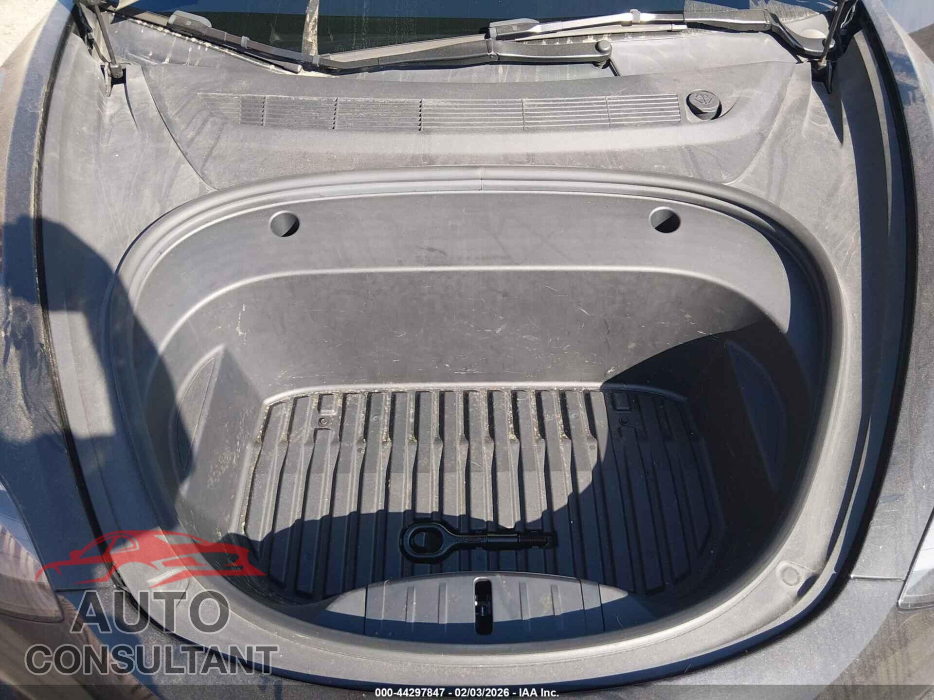 TESLA MODEL 3 2026 - 5YJ3E1EA9TF684953