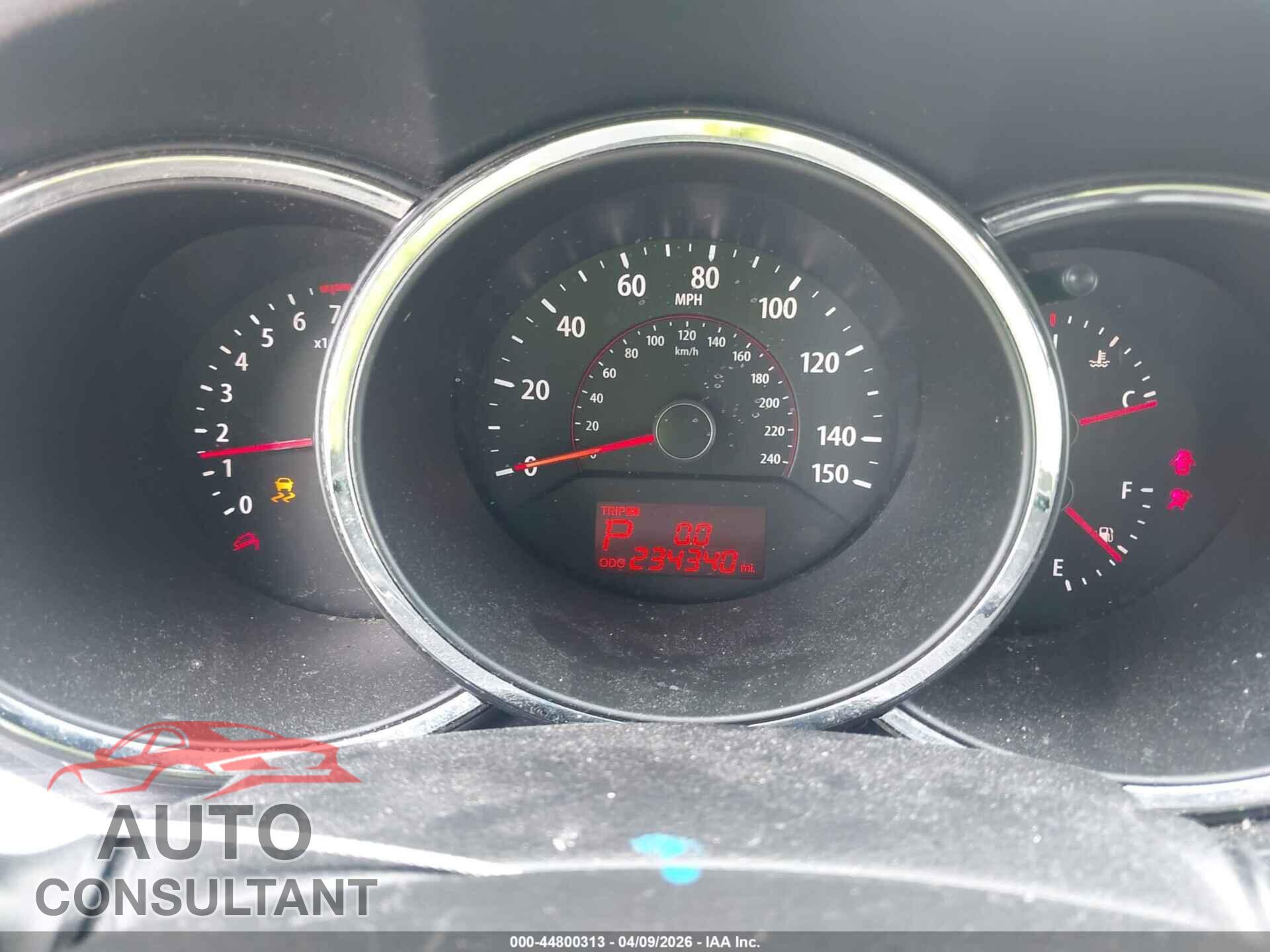 KIA SORENTO 2011 - 5XYKT4A26BG166320