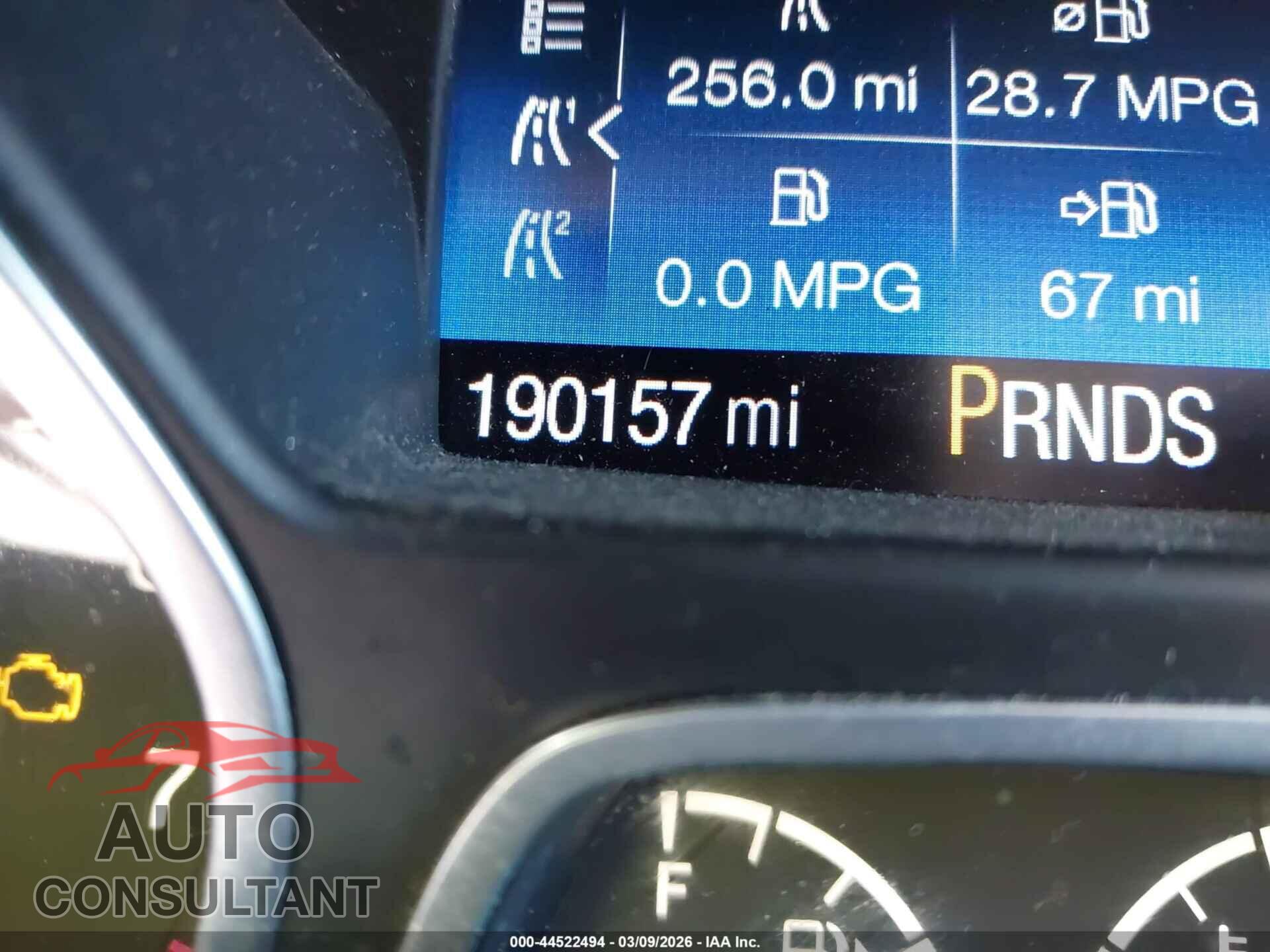 FORD ESCAPE 2017 - 1FMCU9GD2HUC04295