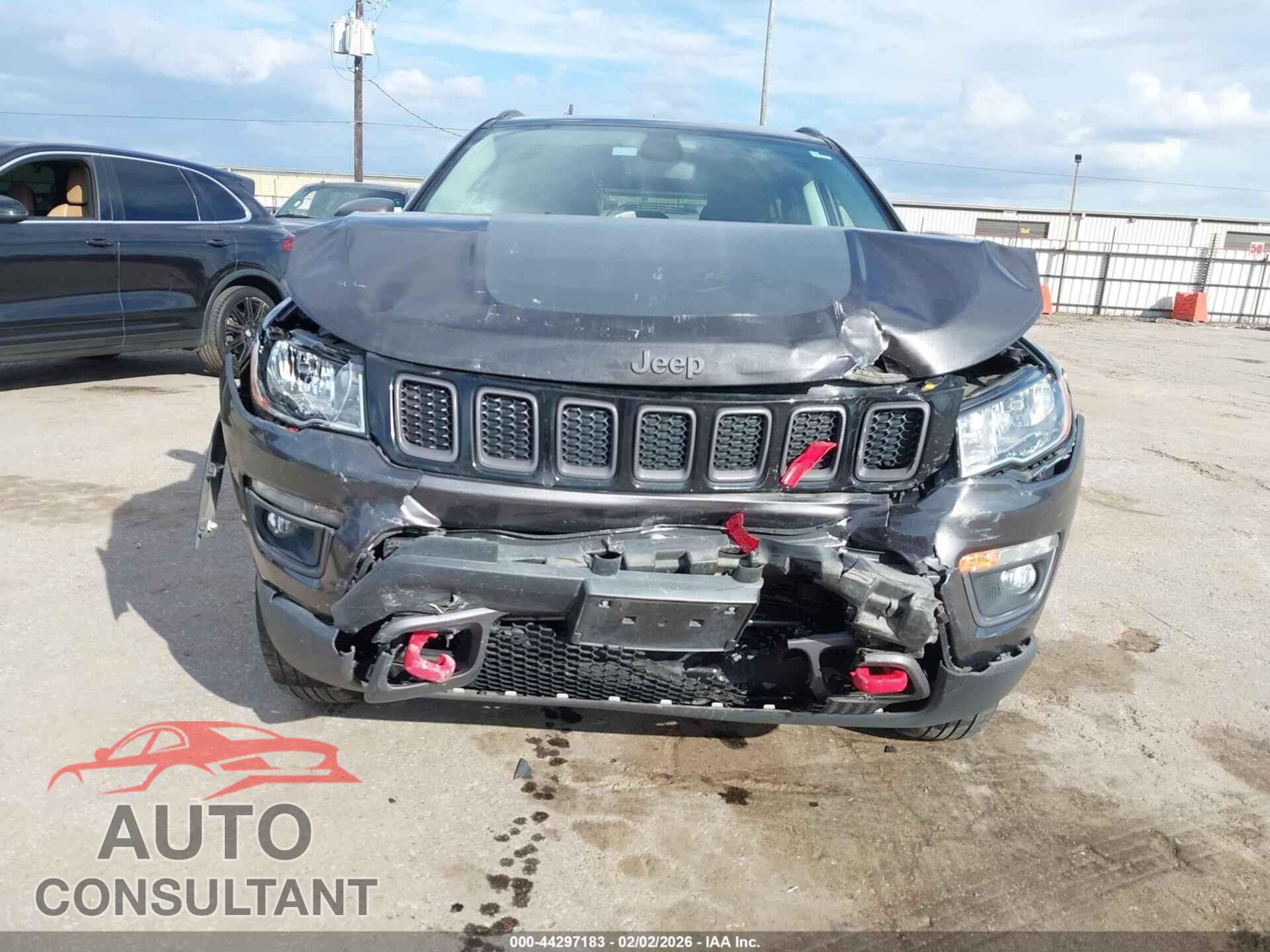 JEEP COMPASS 2018 - 3C4NJDDB5JT450821