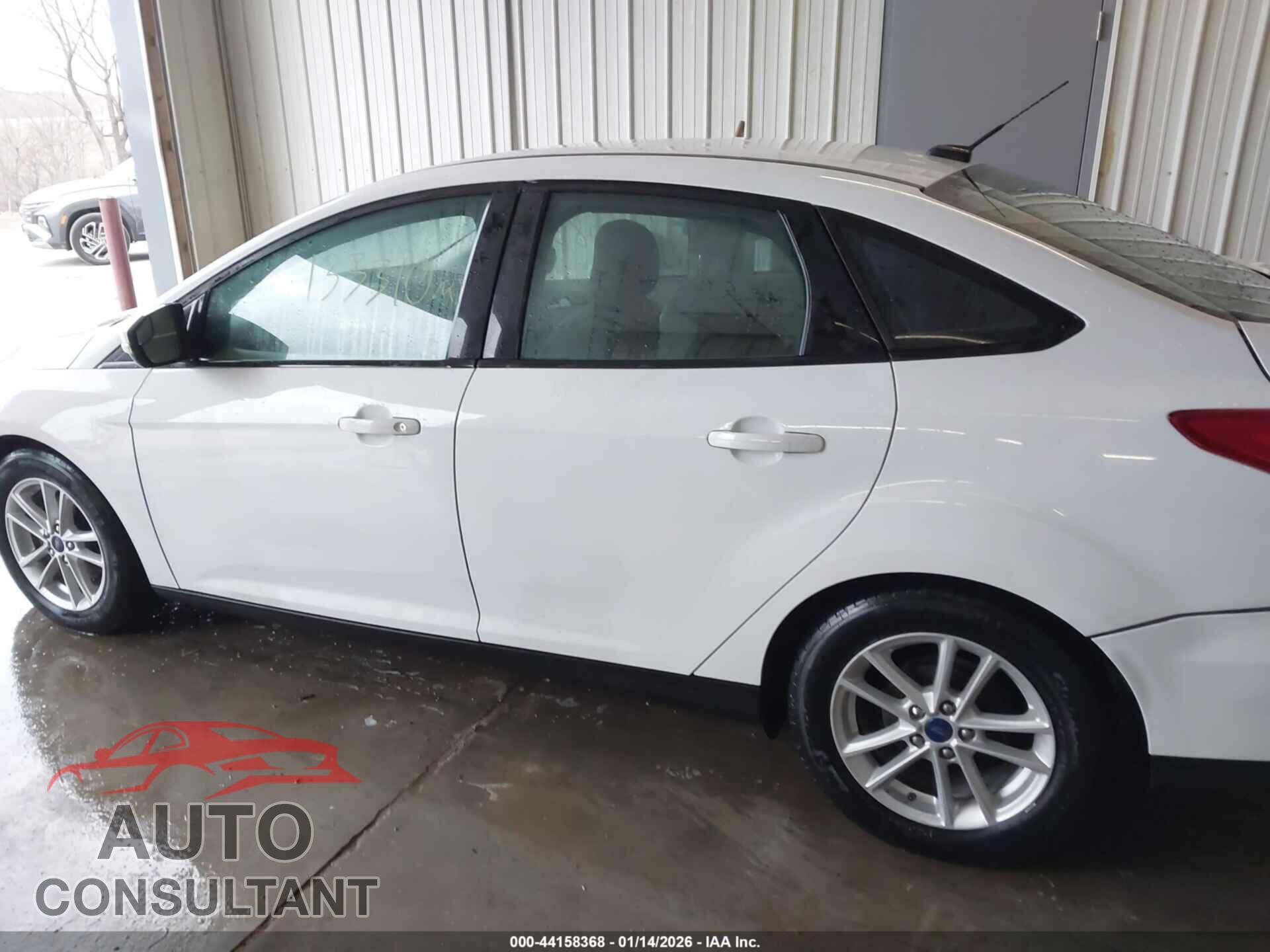 FORD FOCUS 2017 - 1FADP3F22HL259676
