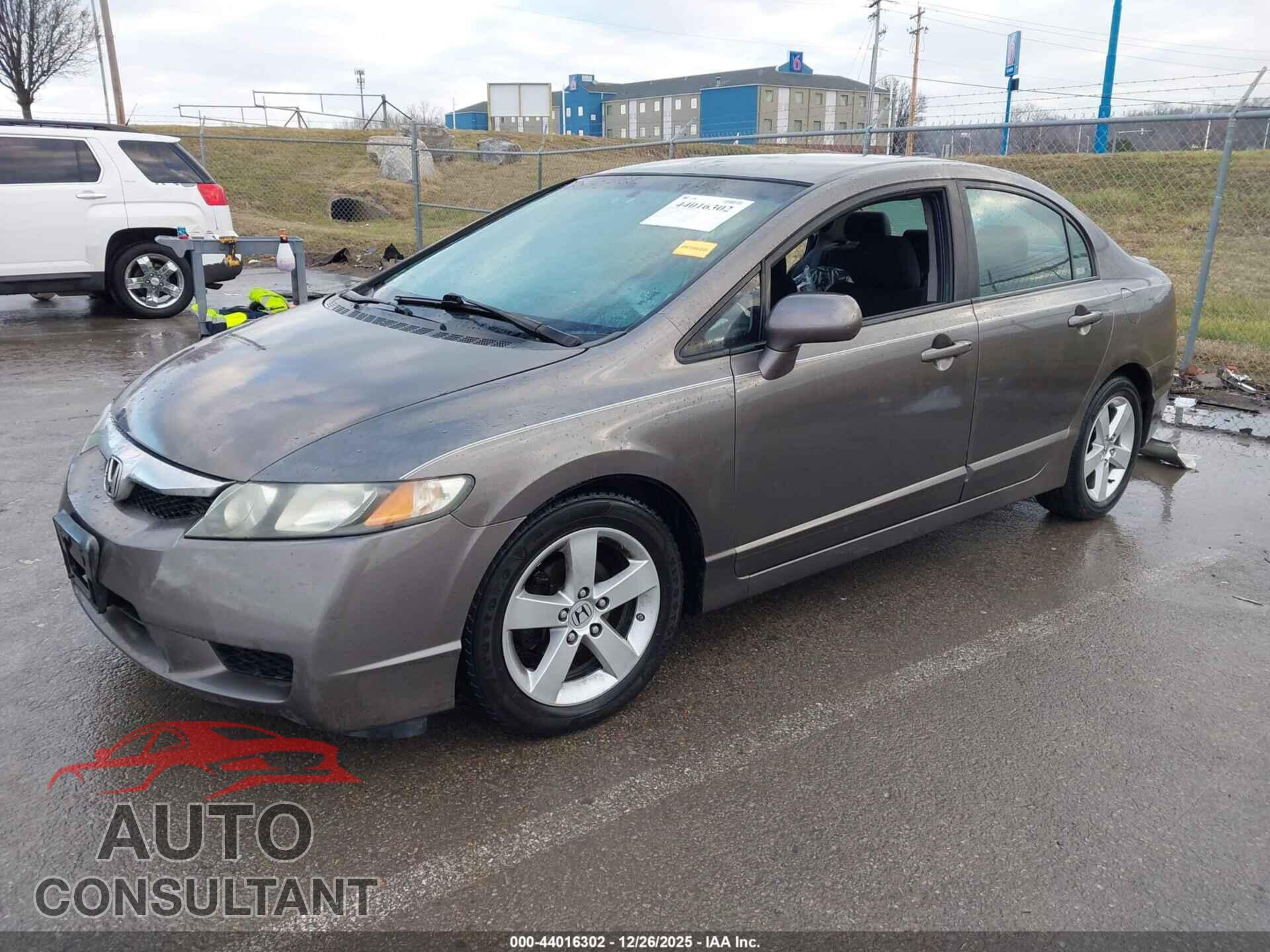 HONDA CIVIC 2009 - 19XFA16659E019429