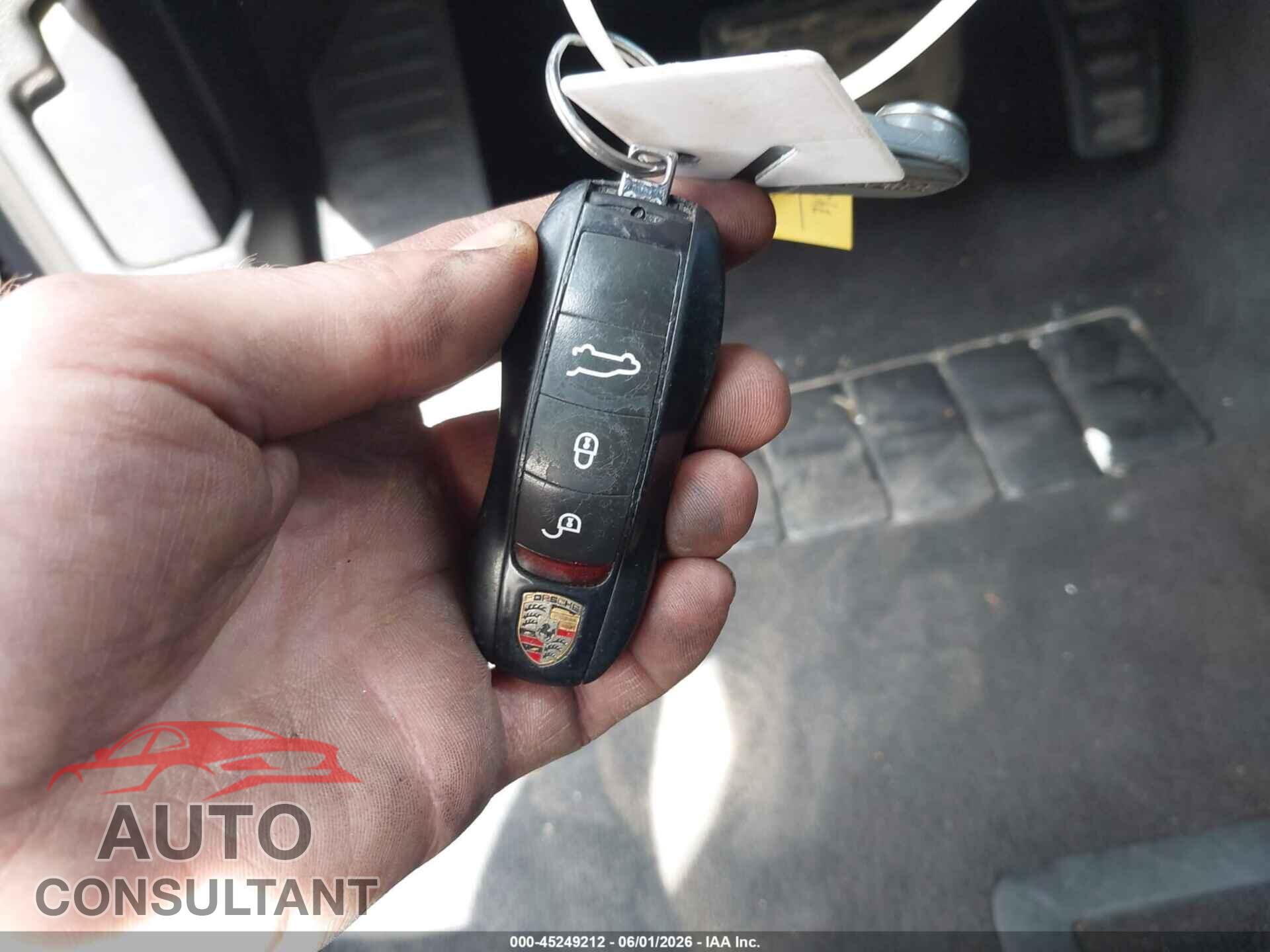 PORSCHE CAYENNE 2016 - WP1AA2A29GLA10546
