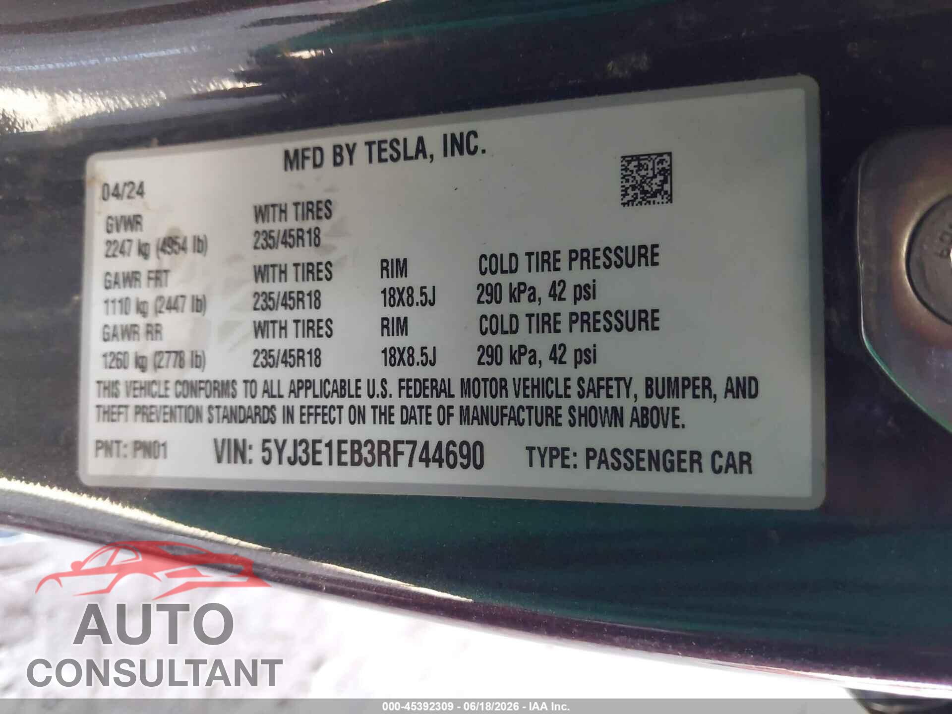 TESLA MODEL 3 2024 - 5YJ3E1EB3RF744690