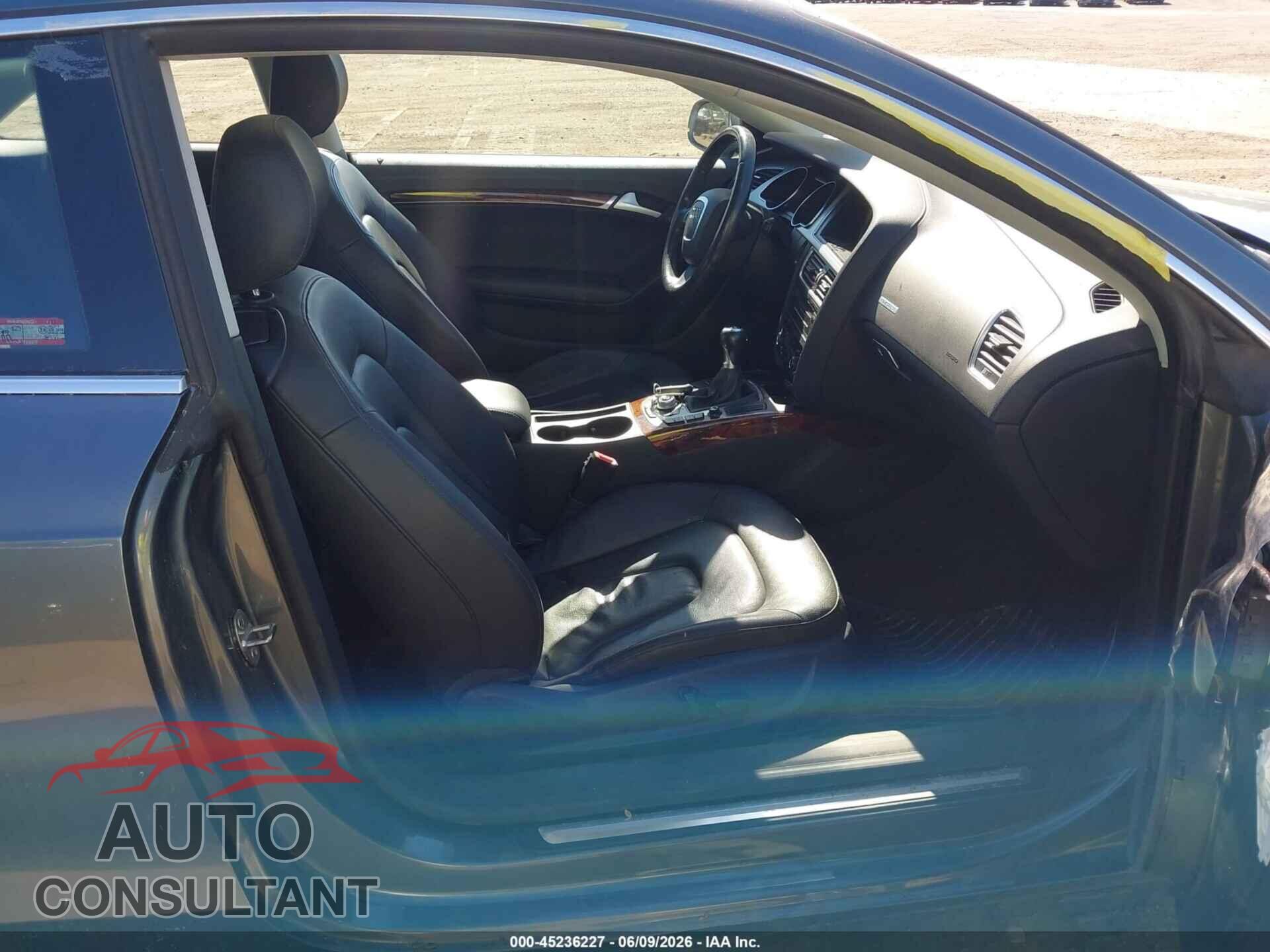 AUDI A5 2012 - WAURFAFR9CA004786