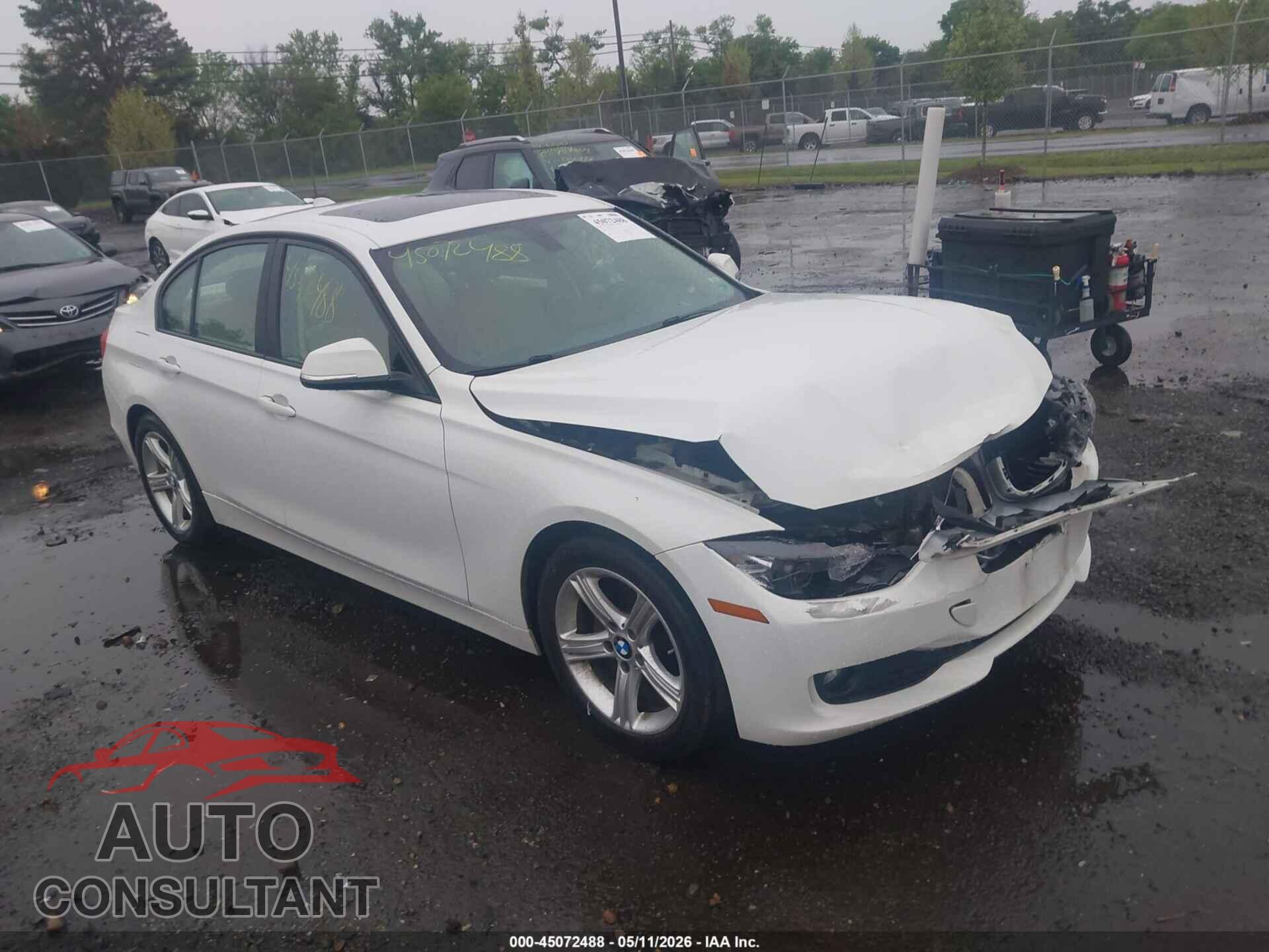 BMW 320I 2013 - WBA3B1C58DK128689