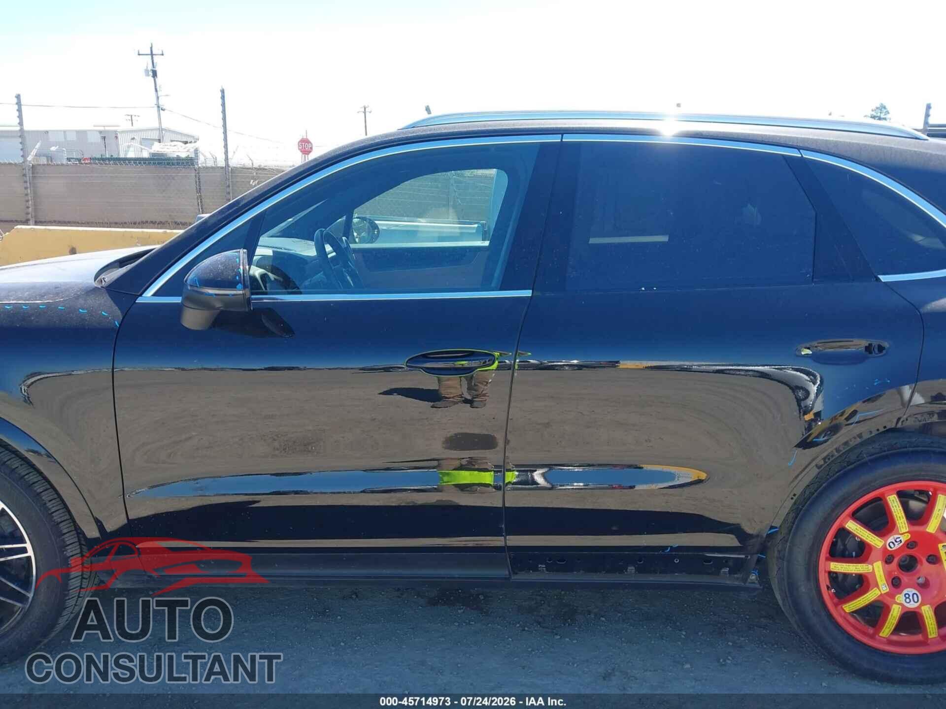 PORSCHE CAYENNE 2024 - WP1AA2AY9RDA10127